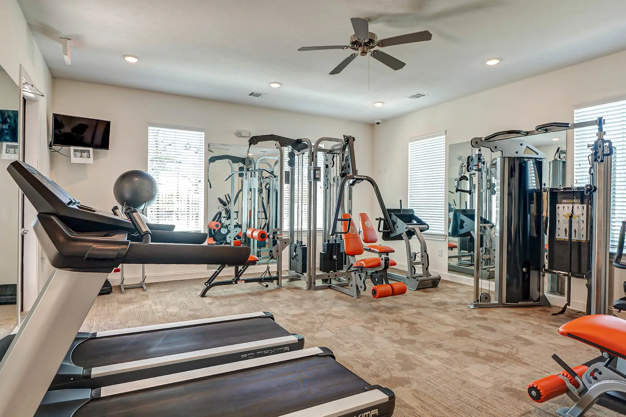 Fairway Landings at Plum Creek Apartments Kyle, TX 78640