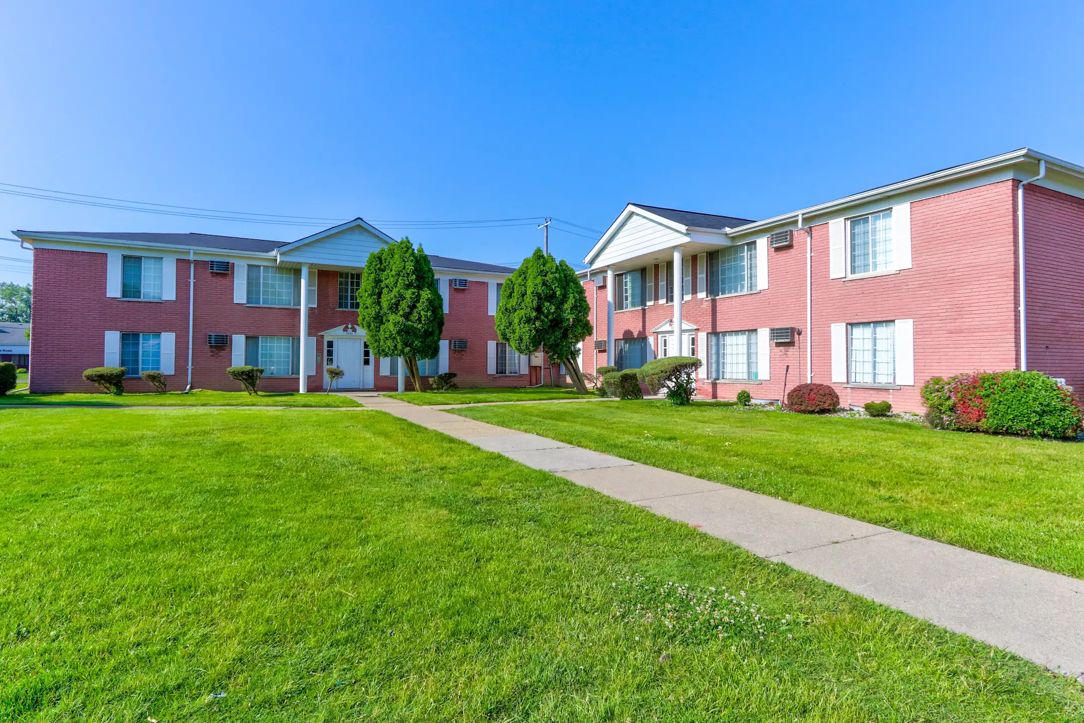 Centerline Plaza Apartments Apartments Center Line, MI 48015