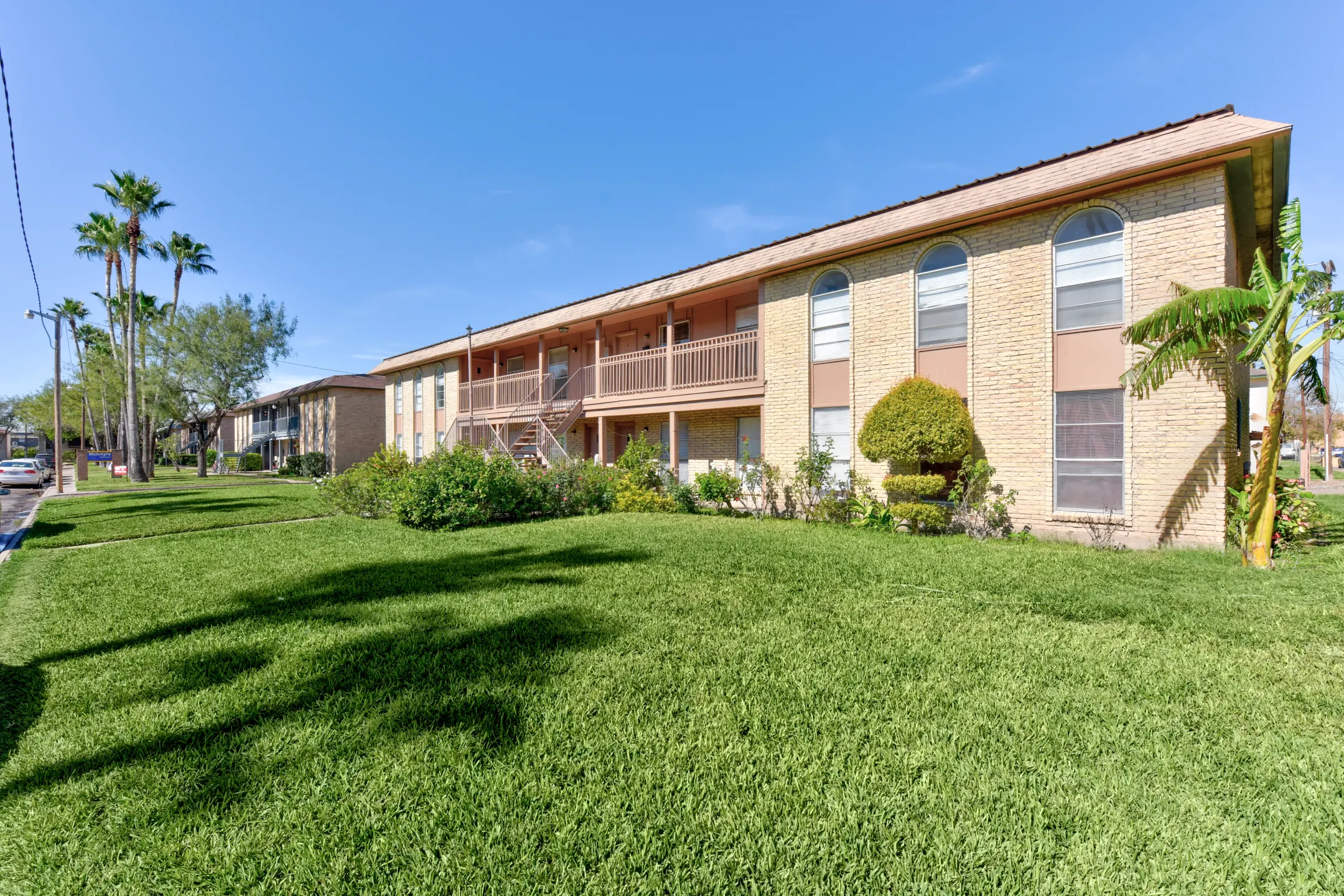 McIntyre Apartments 1608 W. McIntyre Street Edinburg, TX Apartments