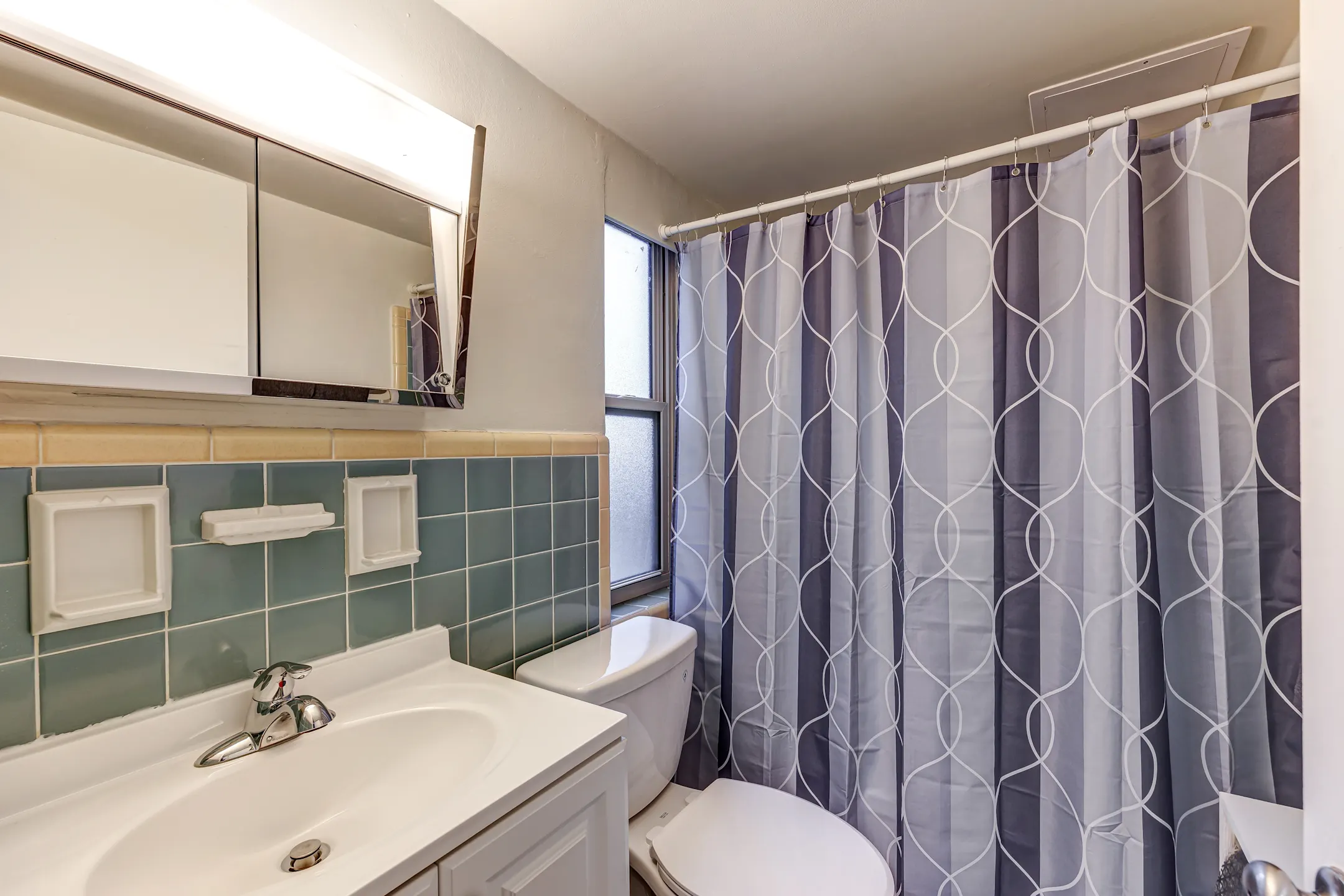 Bathroom - Cedar Ridge Apartments - Park Hills, KY