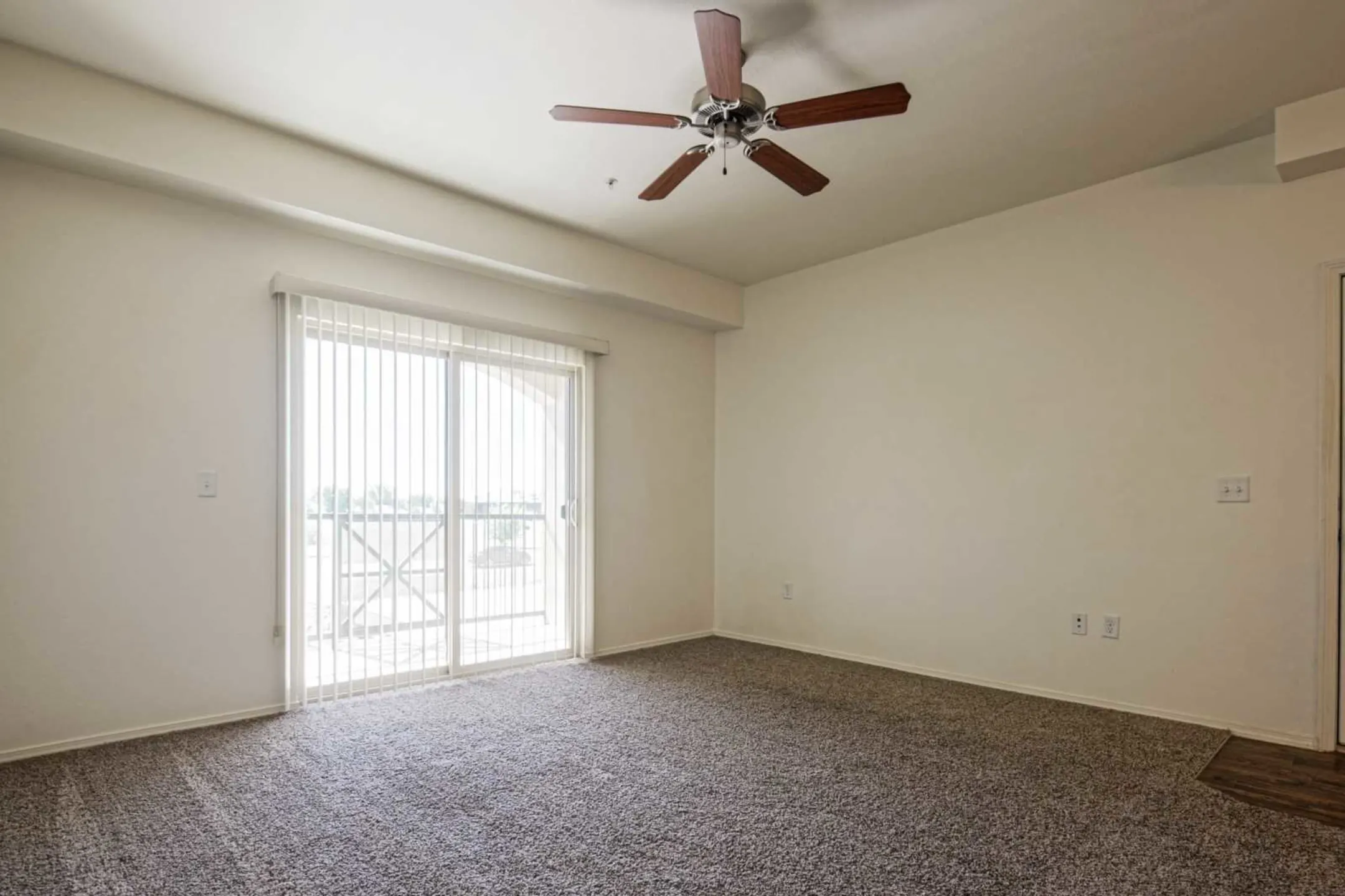 Raintree Apartments 2400 E Llan Esta Blvd Clovis, NM Apartments for