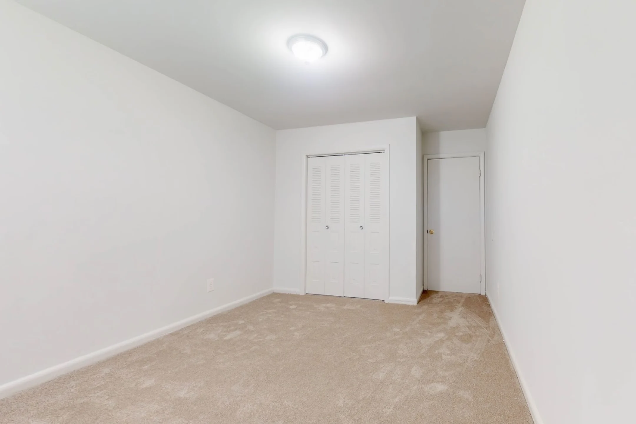 Marlow Heights Apartments 4223 28th Ave Temple Hills, MD Apartments