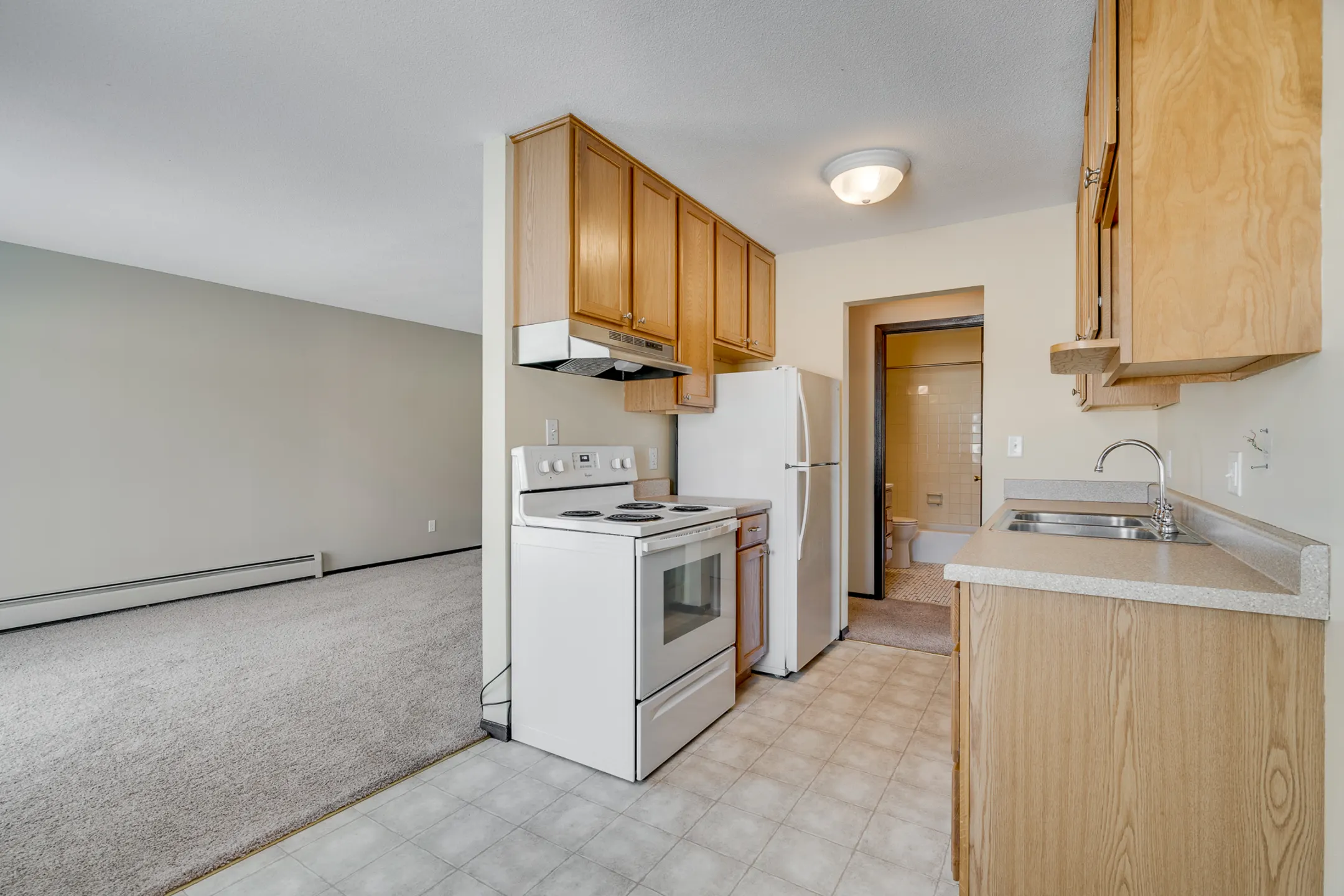 Kitchen - Shepard Terrace - Saint Paul, MN