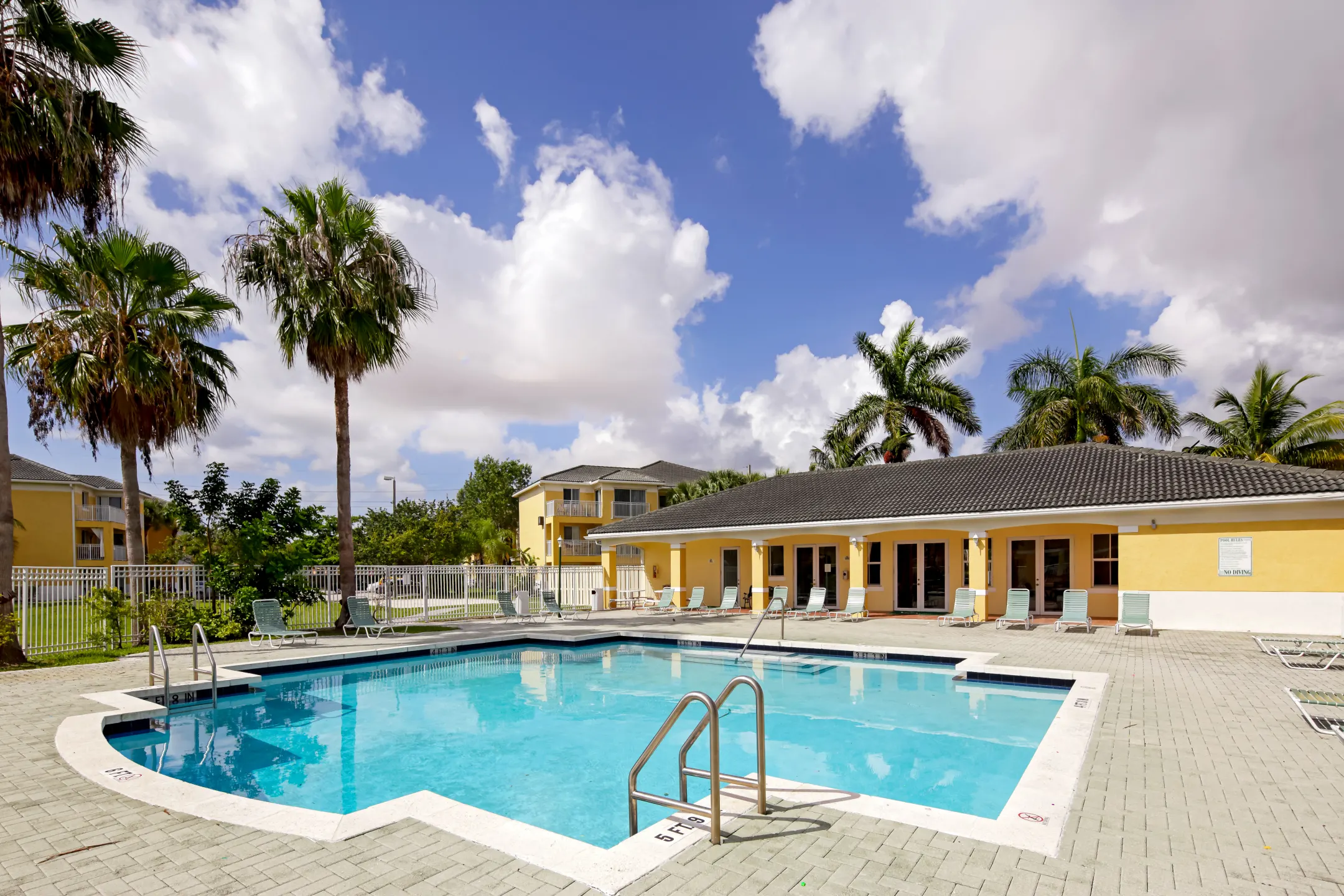 Vista Verde At Deerwood 13901 Sw 122nd Ave Miami, FL Apartments for