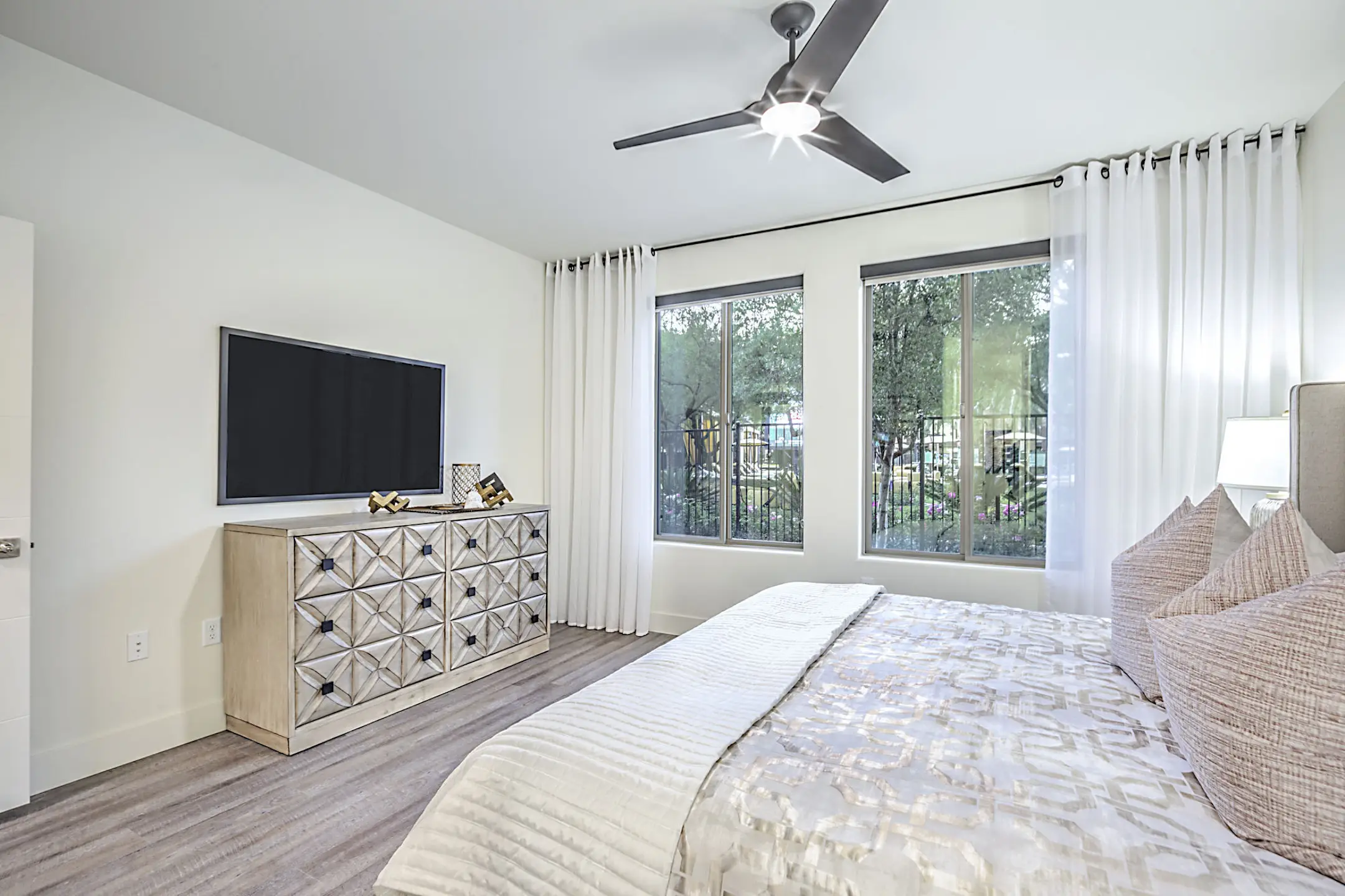 Tuscan Highlands 12656 Southern Highlands Pkwy Las Vegas, NV