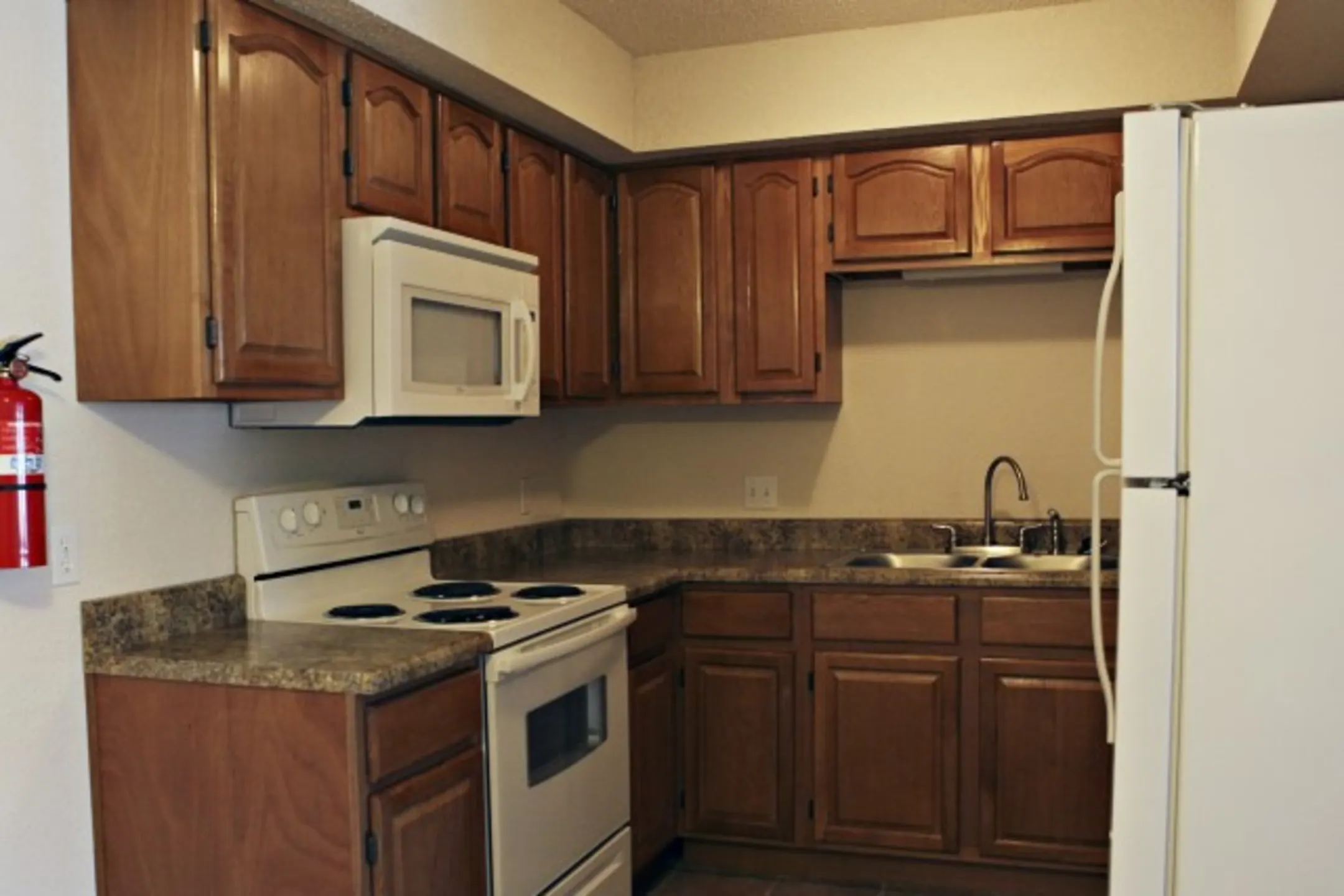 Briarwood Village Apartments Apartments Springfield, MO 65804