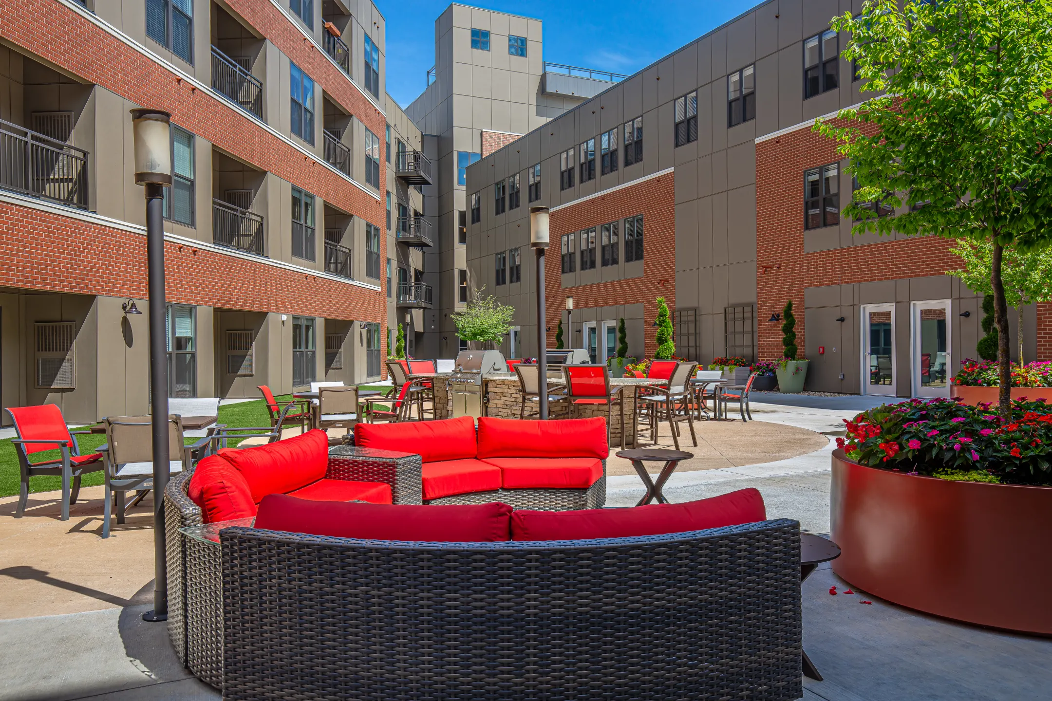 Peloton Residences - 1008 S Park St | Madison, WI Apartments for Rent ...