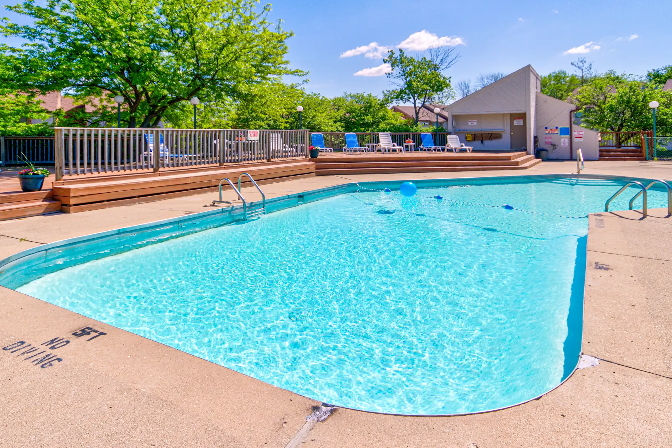 Pine Ridge Apartments Cincinnati, OH 45211