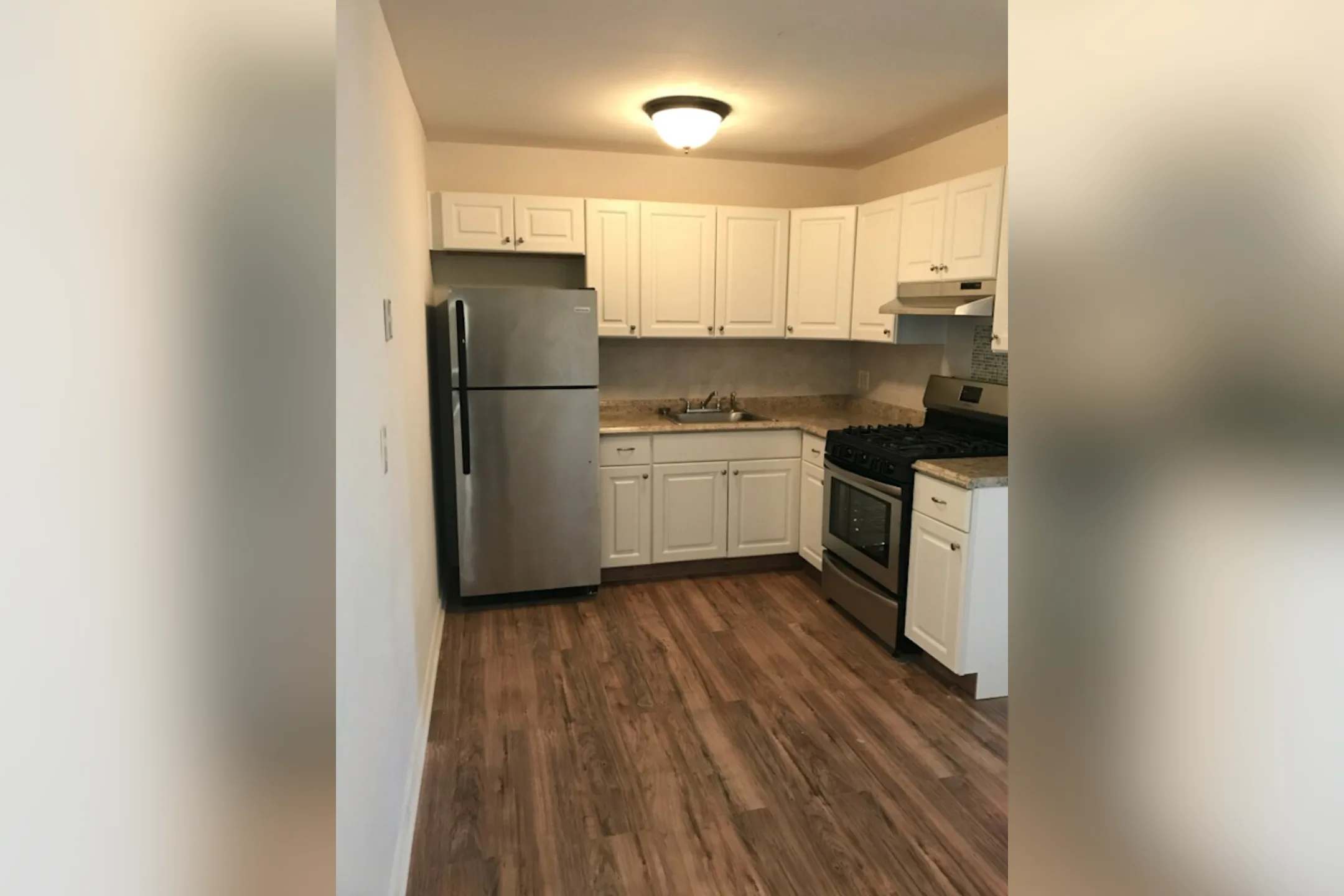 Kitchen - The Carriage House Apartments - Somers Point, NJ