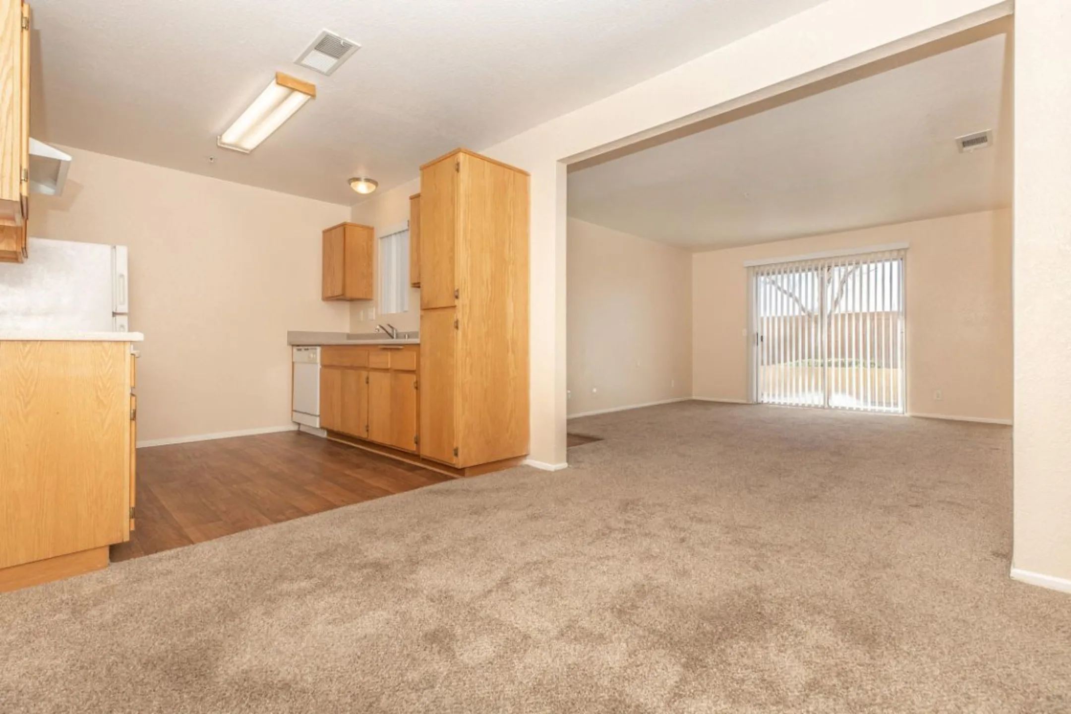 Desert Heights Apartments - Barstow, CA