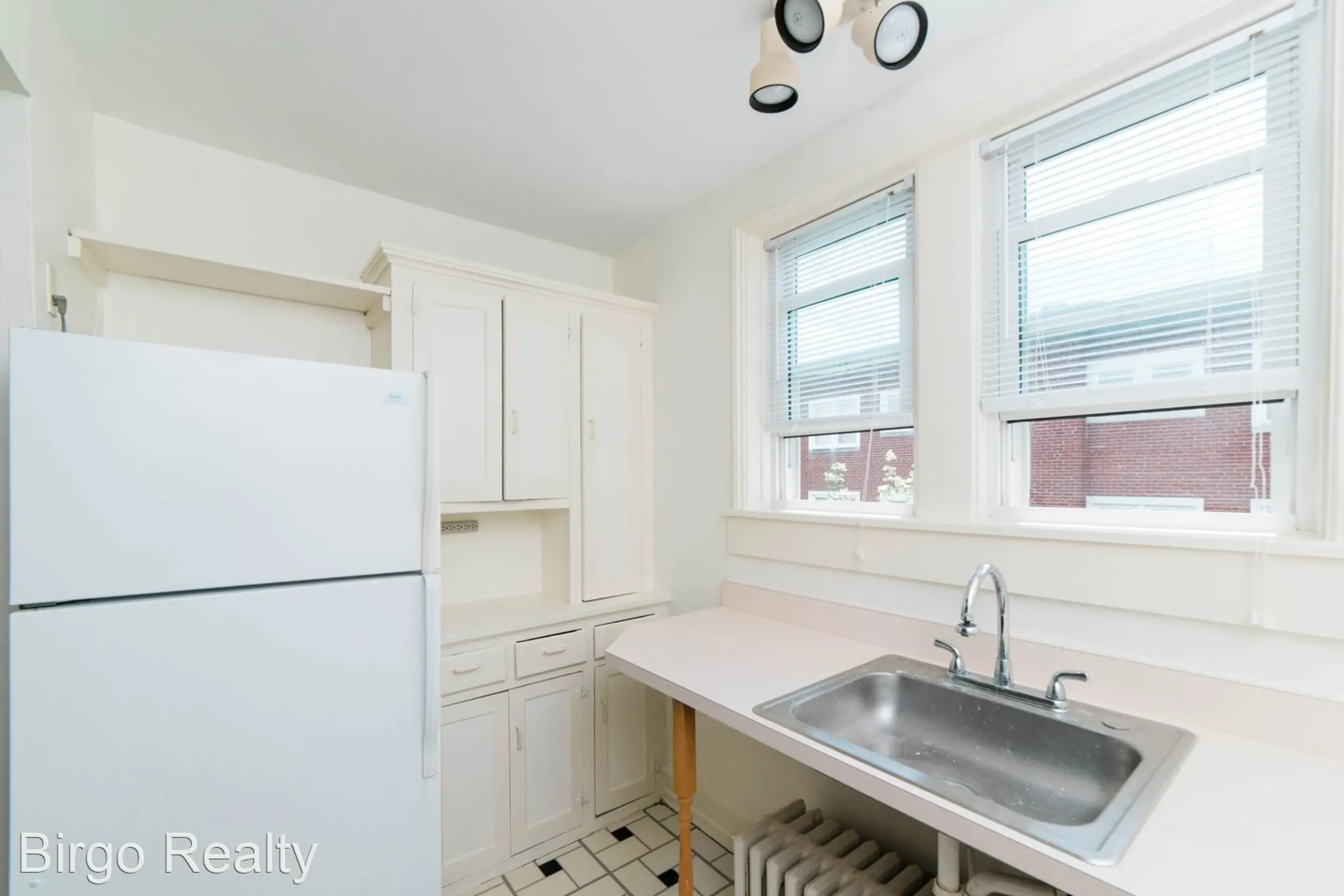 Central Square Apartments 101129 Central Square Mount Lebanon, PA