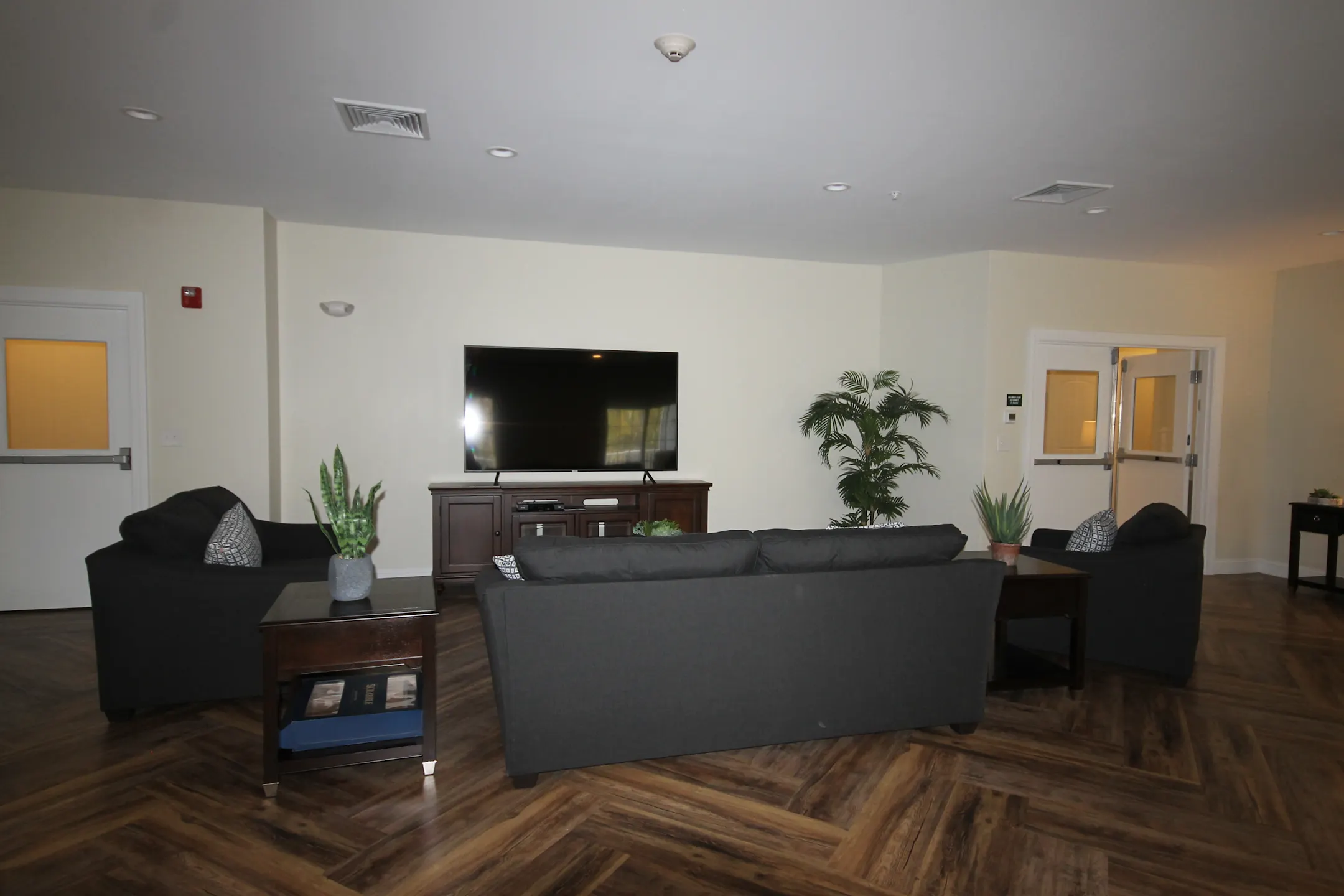 Regency Village 108 Main street Merrimac, MA Apartments for Rent