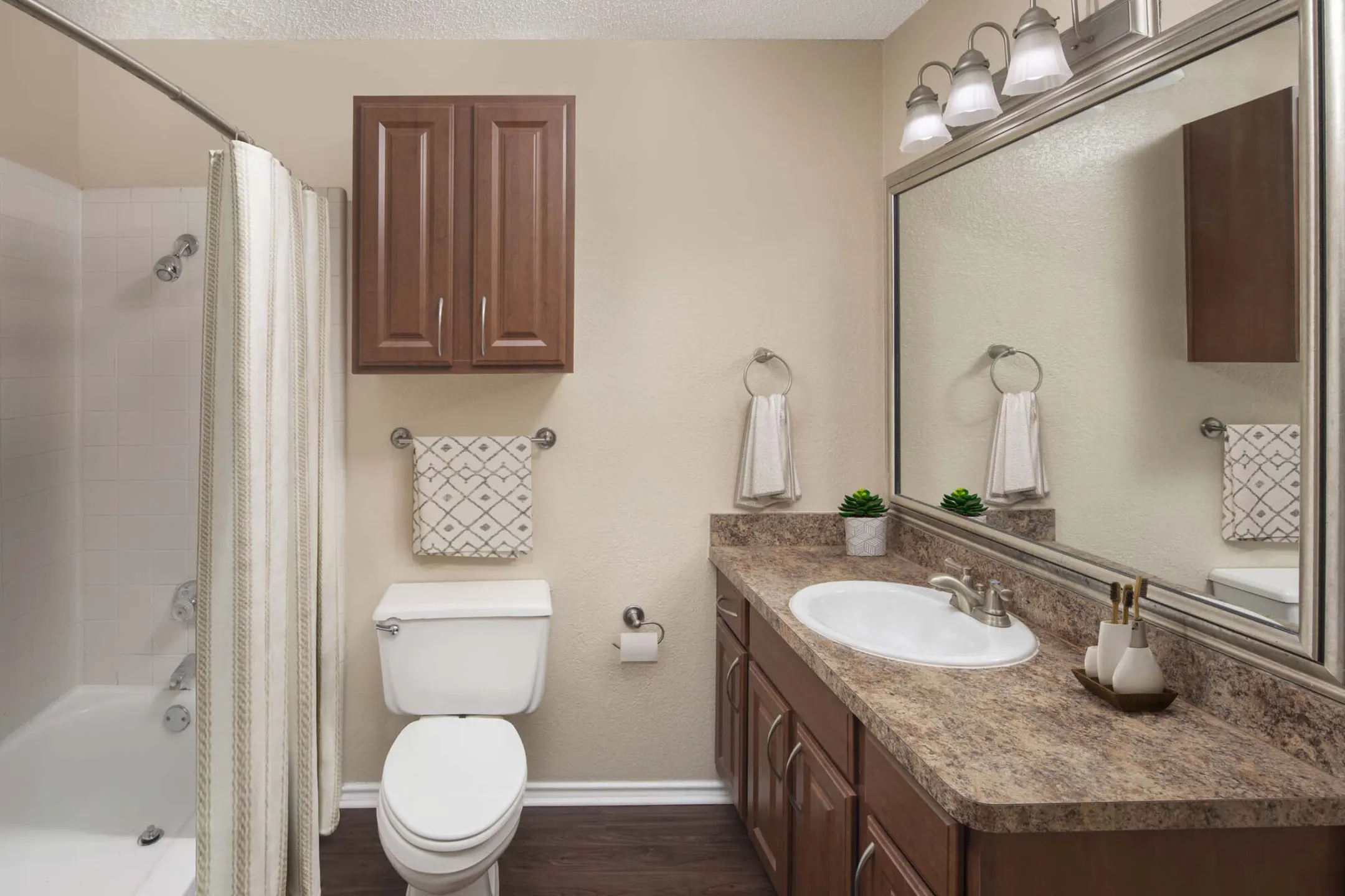 Bathroom - Camden Cimarron - Irving, TX