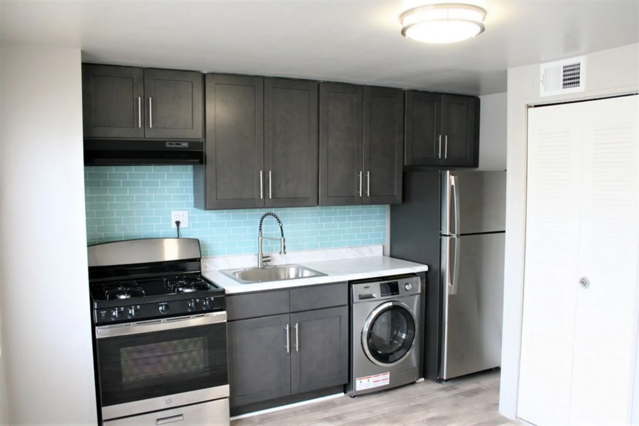 Kitchen - Water's Edge Townhomes - Halethorpe, MD