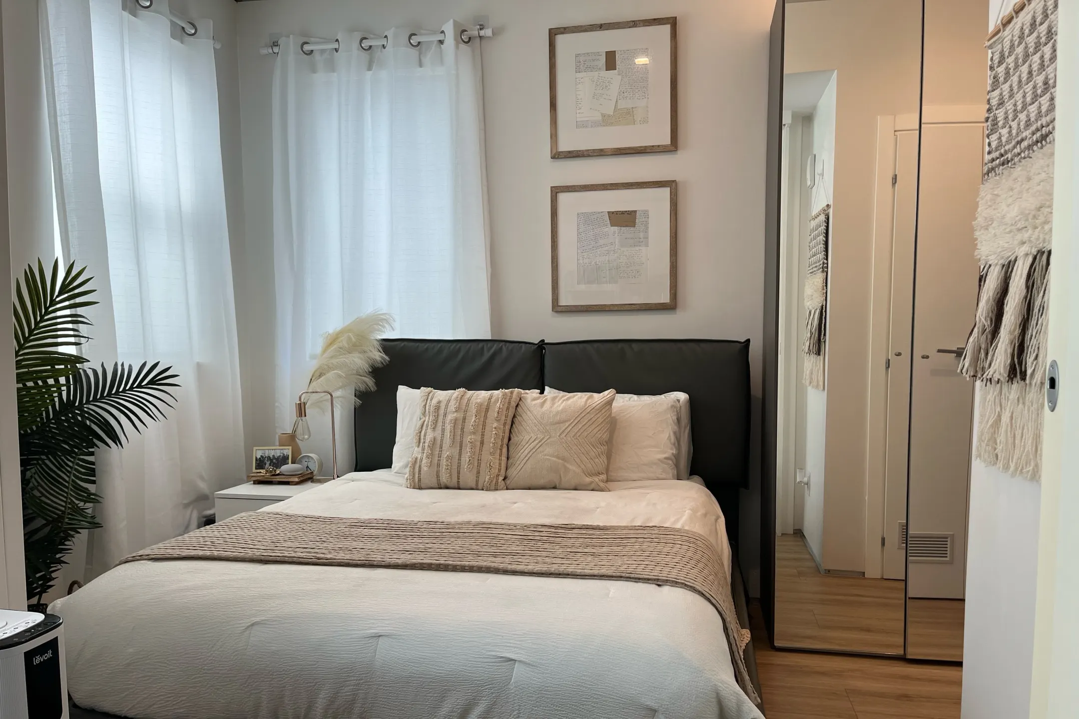 Bedroom - The Fairfax - Los Angeles, CA