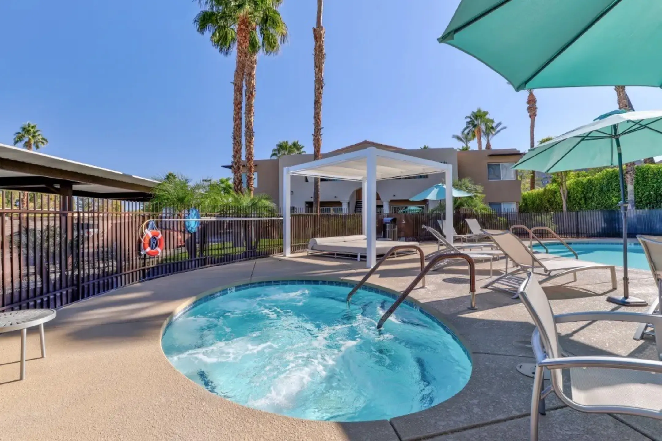 The Villas Apartments Palm Springs