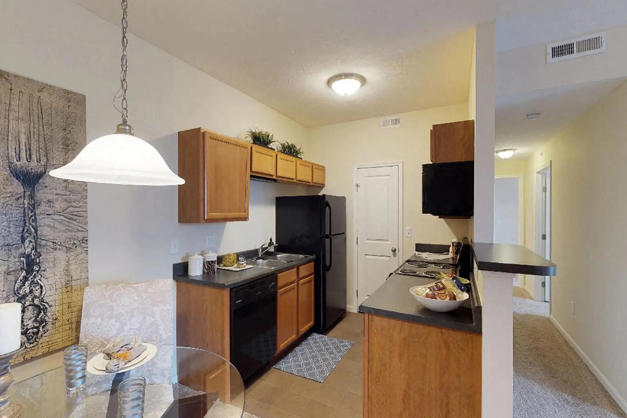 Kitchen - Residences at Northgate Crossing - Columbus, OH