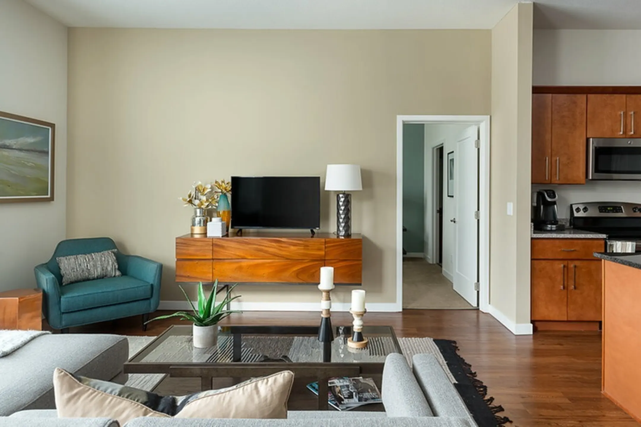 Living Room - The Domain at City Center - Lenexa, KS