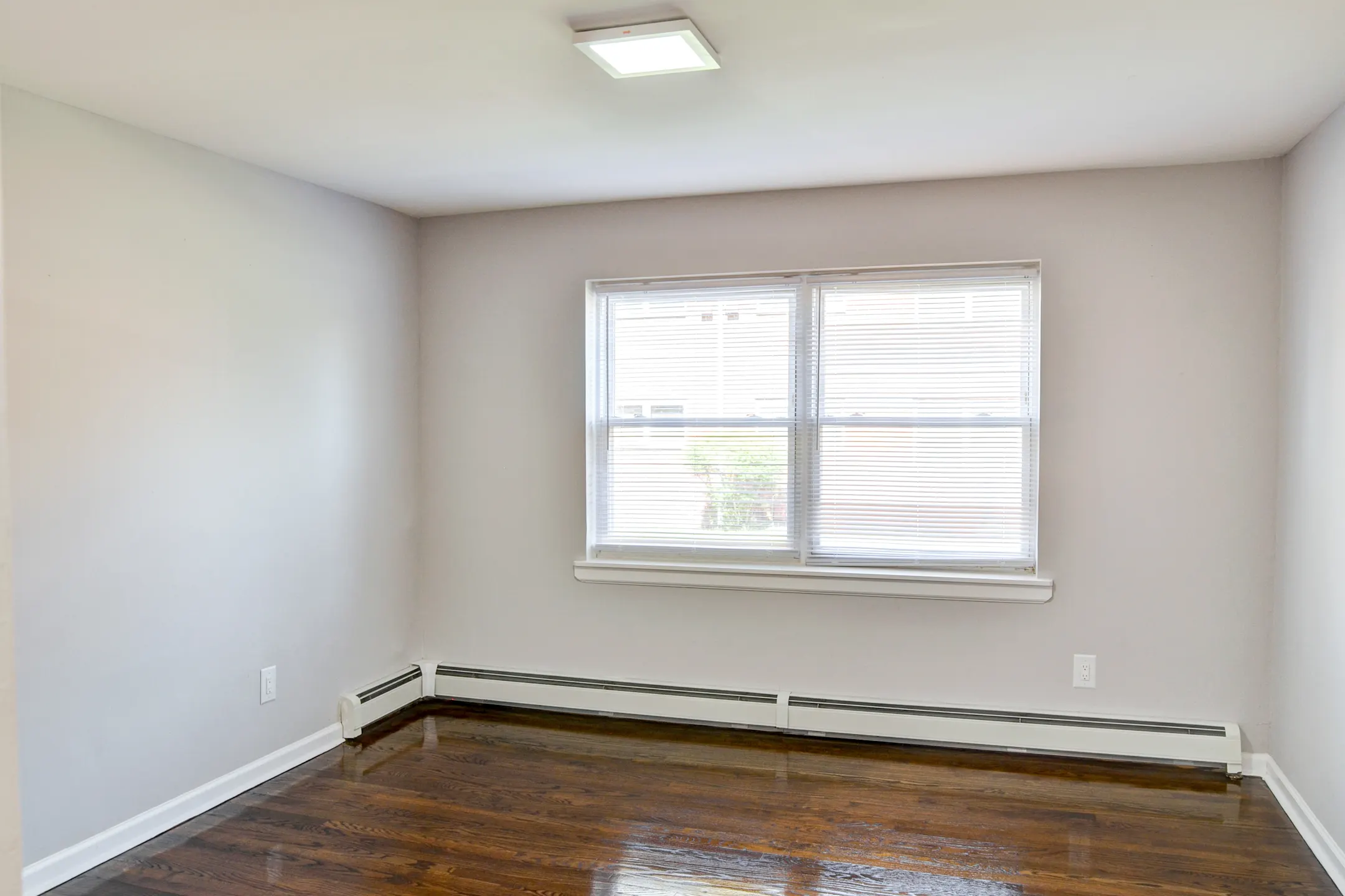 Apartments Apartments North Brunswick, NJ 08902