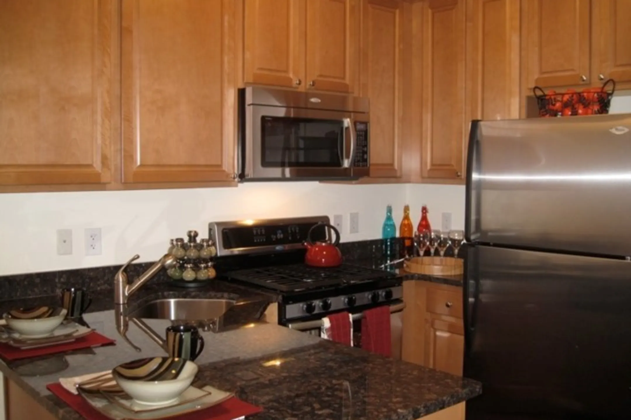 Mariners Landing 312 Portside Dr Edgewater, NJ Apartments for Rent