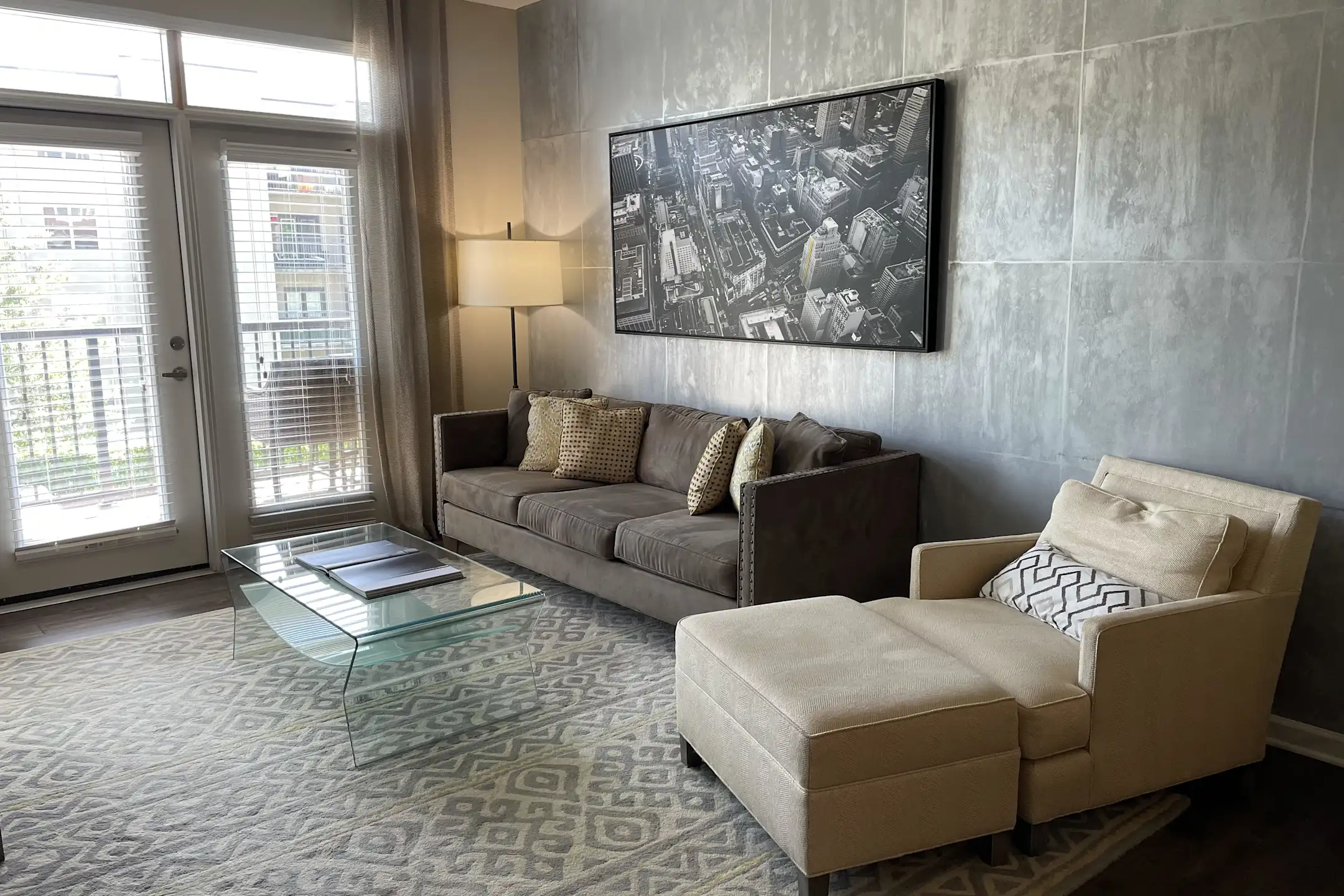 Living Room - Ardmore & 28th Apartments - Atlanta, GA
