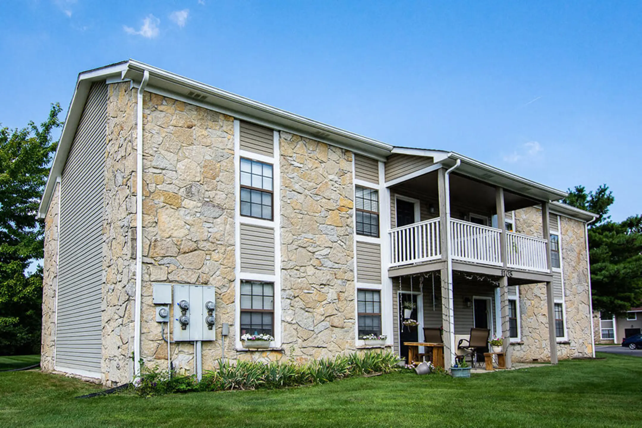 Building - The Village at Sandstone Apartments - Greenwood, IN
