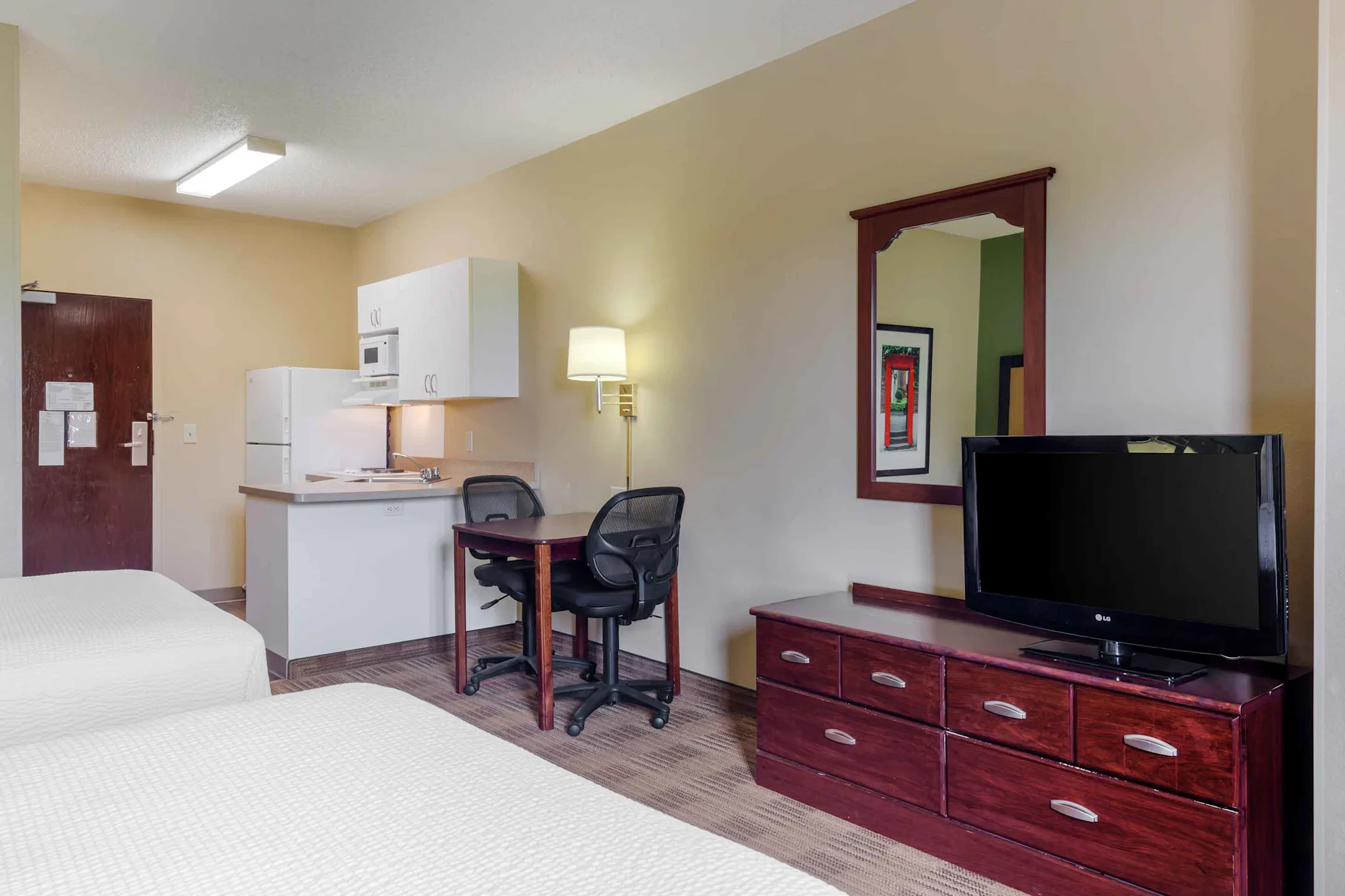 Furnished Studio Providence West Warwick Apartments West Warwick, RI 02893