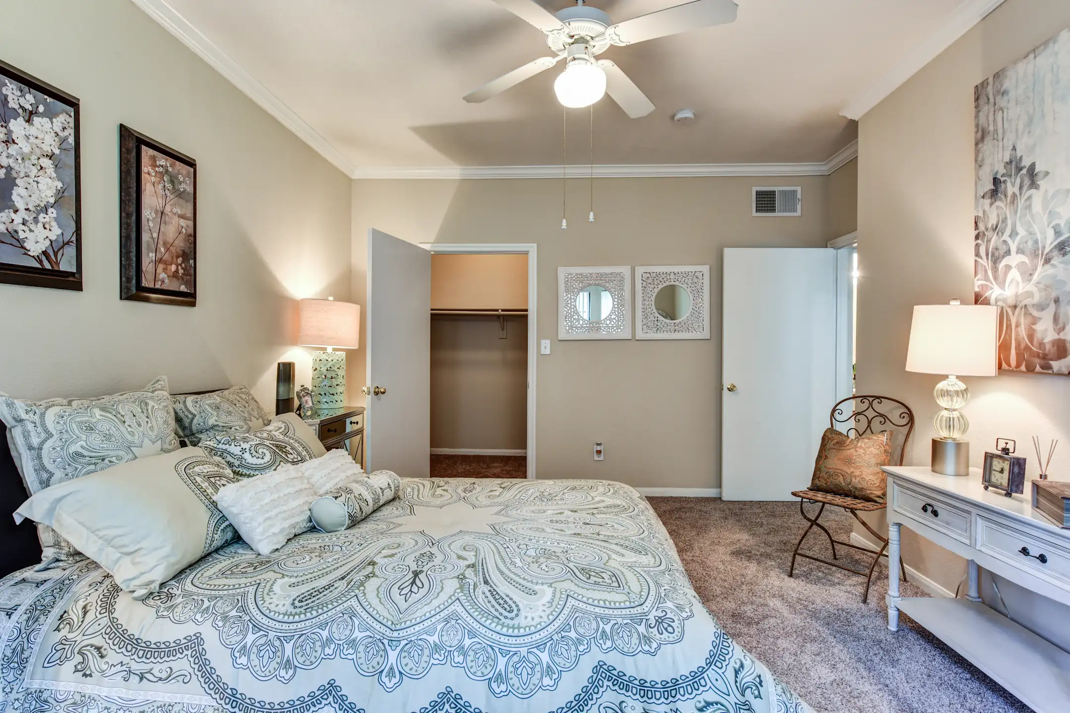 Bedroom - Saddle Brook Apartments - Waco, TX