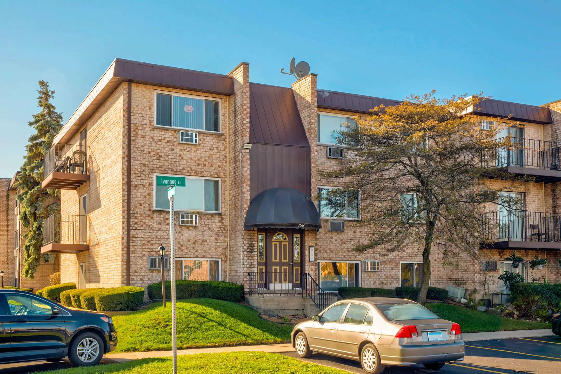 Apartments of Mt. Prospect 1308 Sir Galahad Ln Mount Prospect, IL