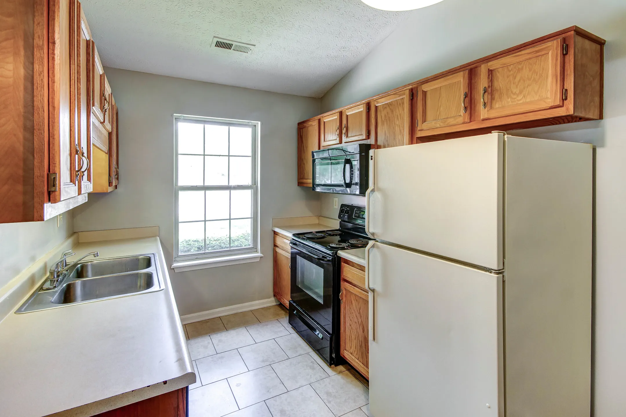 Alpha Acres 220 Harrison Street Scottsburg, IN Apartments for Rent