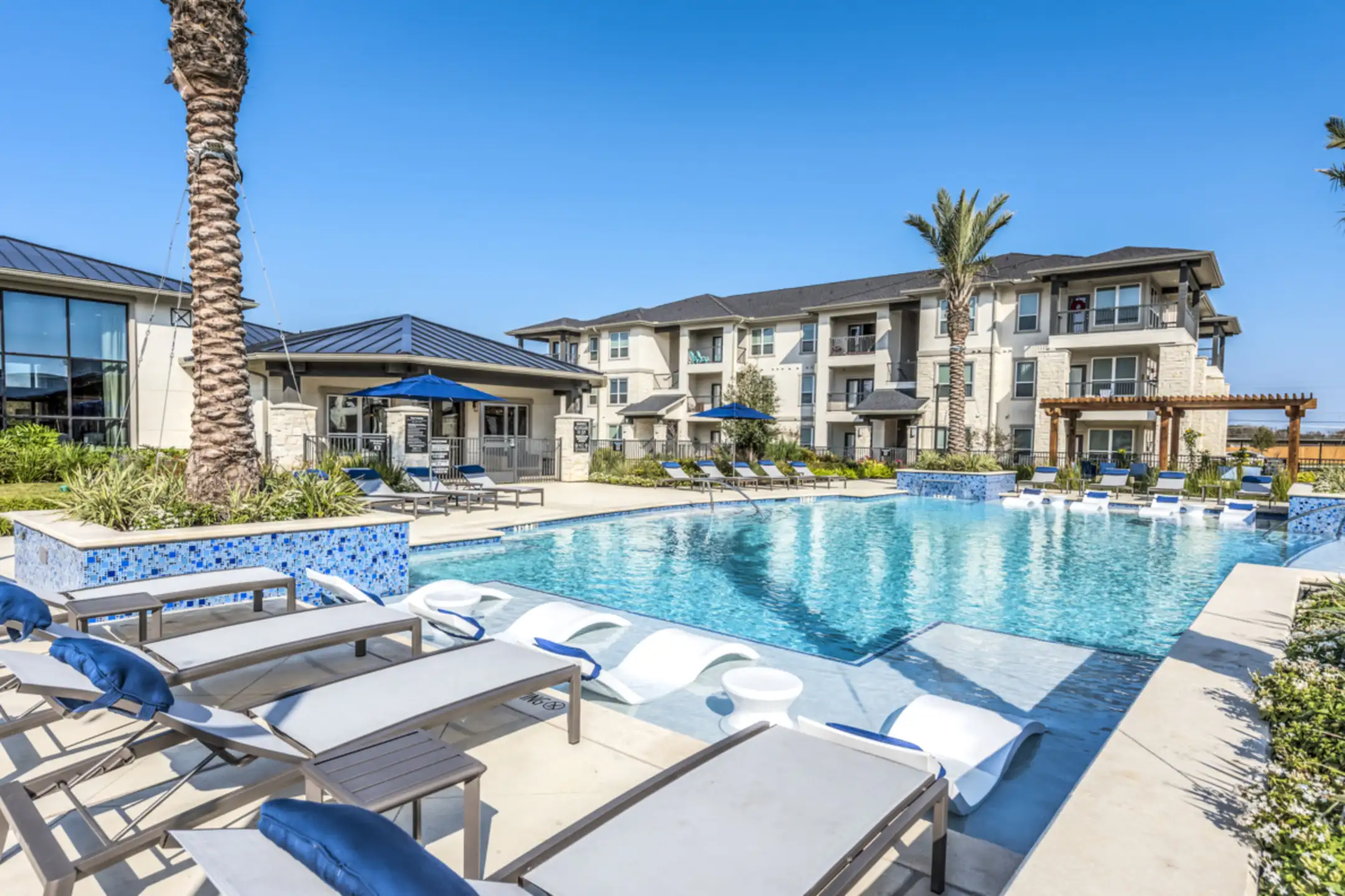 Pool - City Heights College Station - College Station, TX