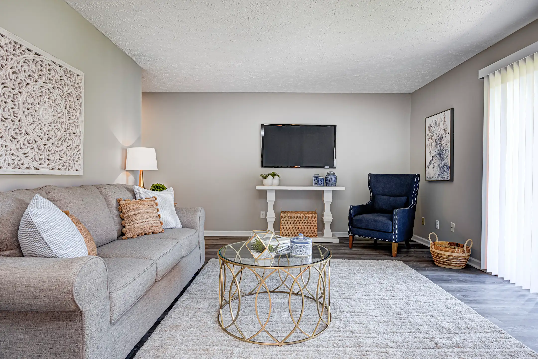 Living Room - Ivy Knoll - Indianapolis, IN