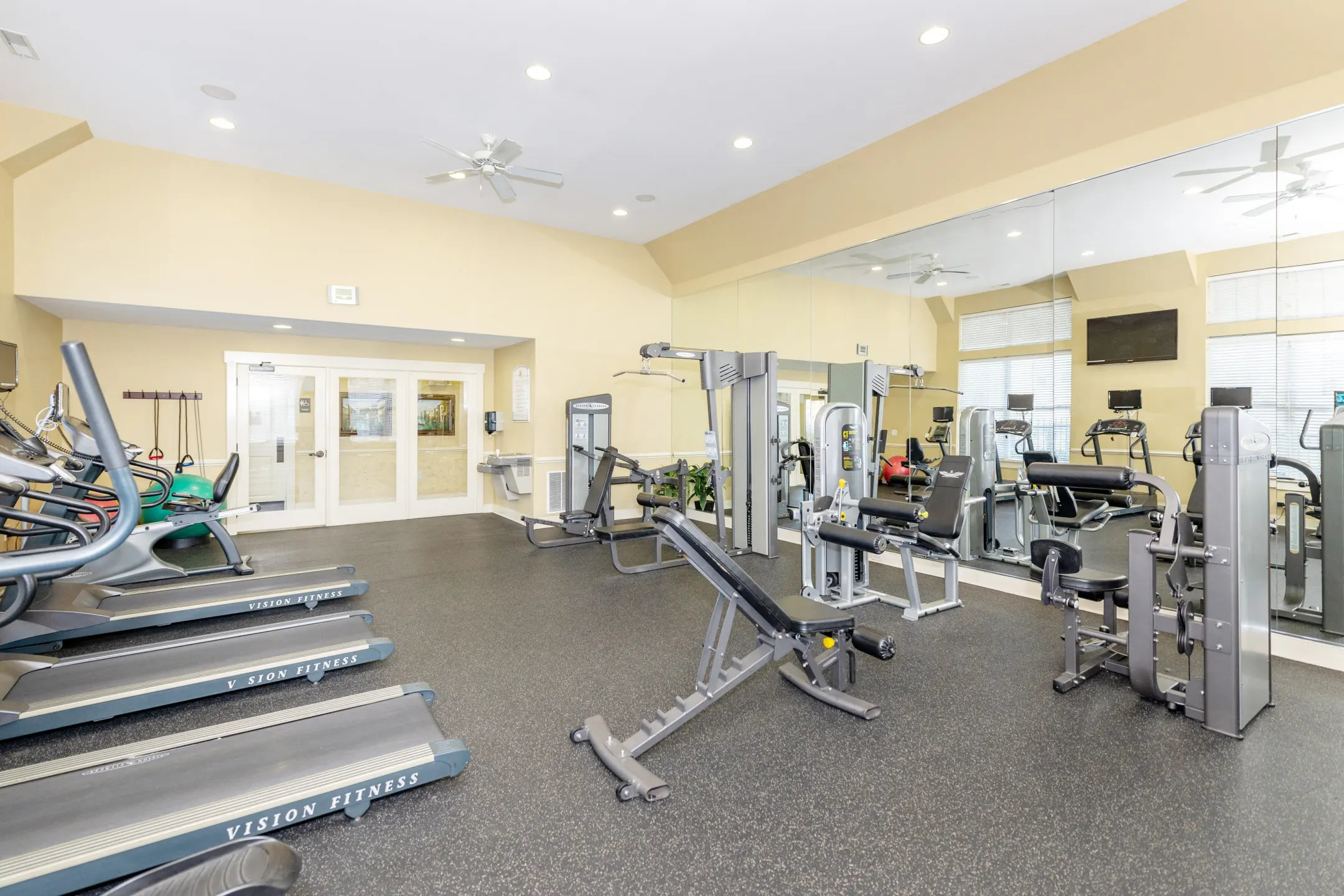 Fitness Weight Room - Garden Springs - Chester, VA