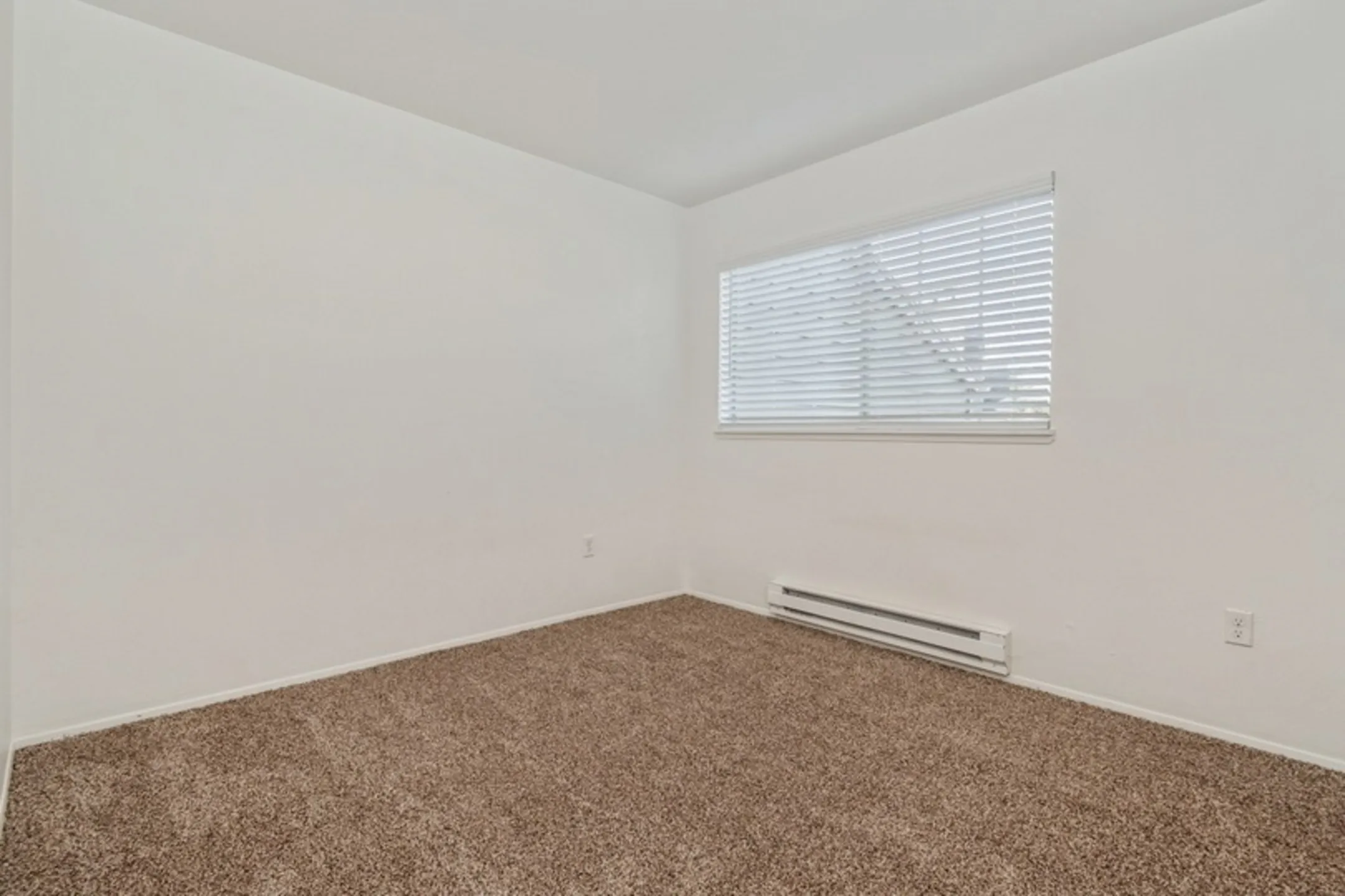 Bedroom - Arrive West Linn - West Linn, OR