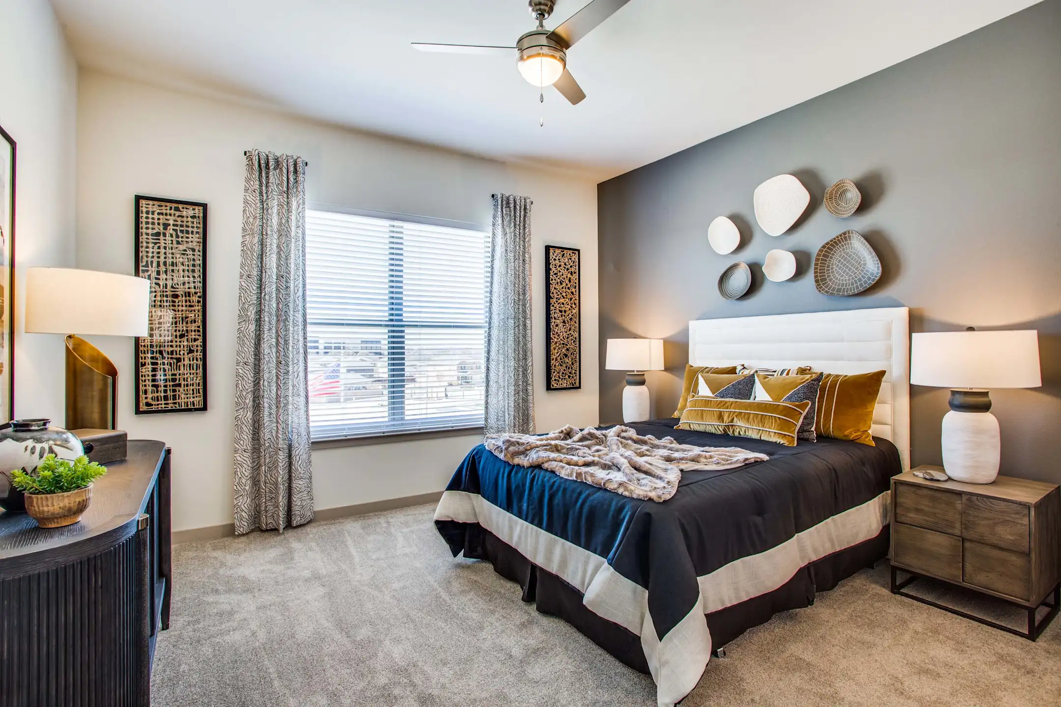 Bedroom - Westloop at the Diamond Interchange - Irving, TX