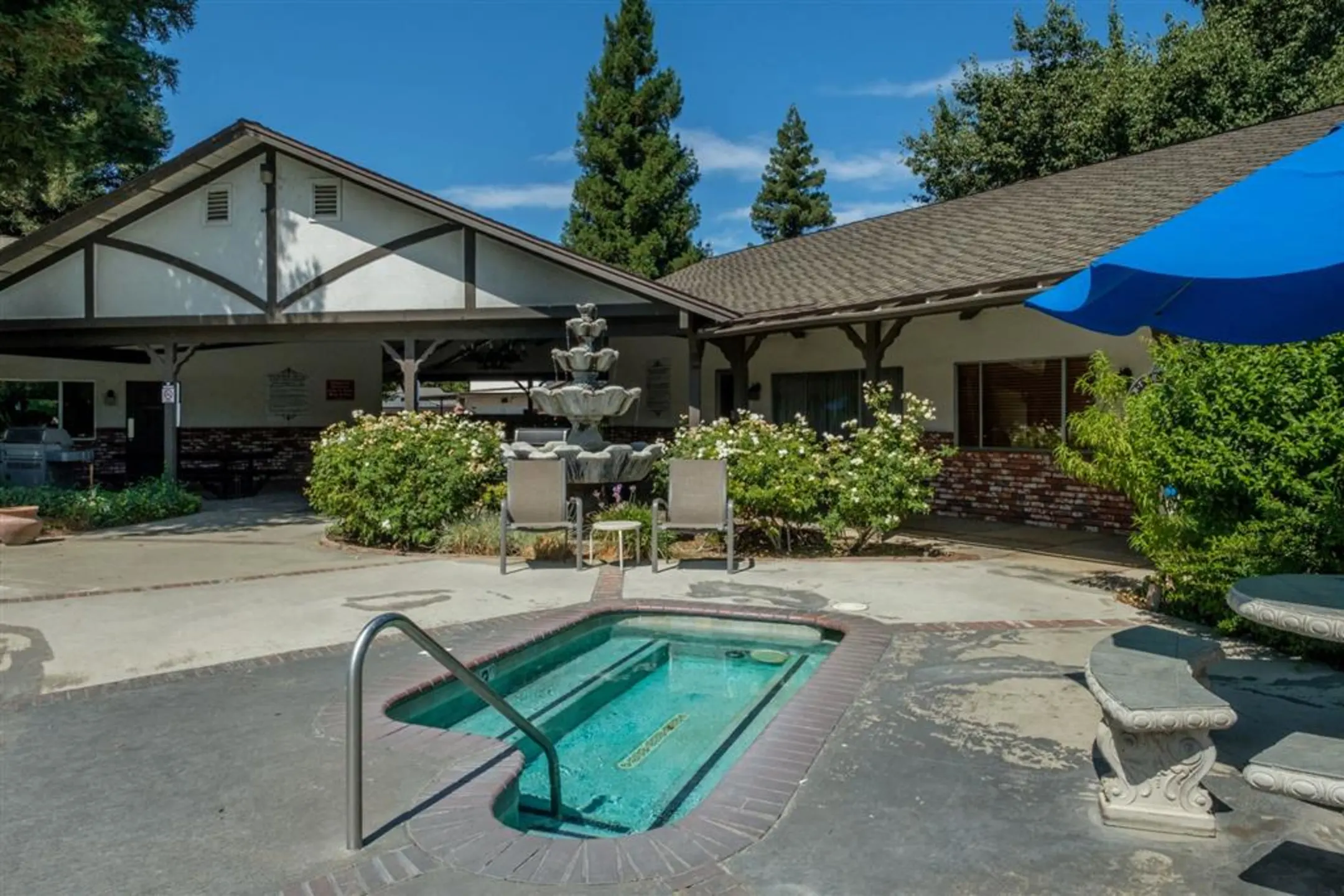 Scottsmen Too Apartments Clovis, CA 93612