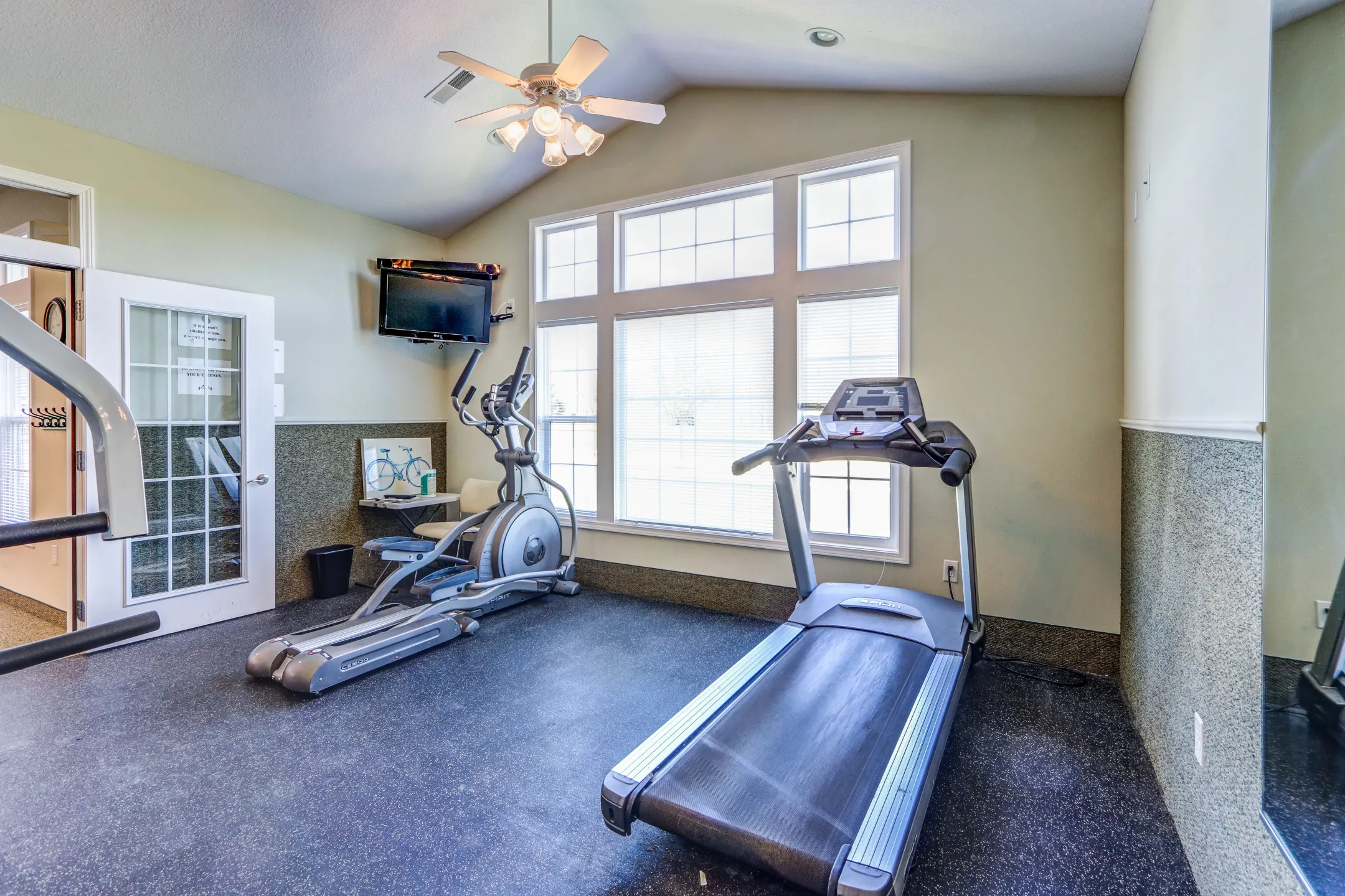 Fitness Weight Room - Cherry Hill - Erie, PA