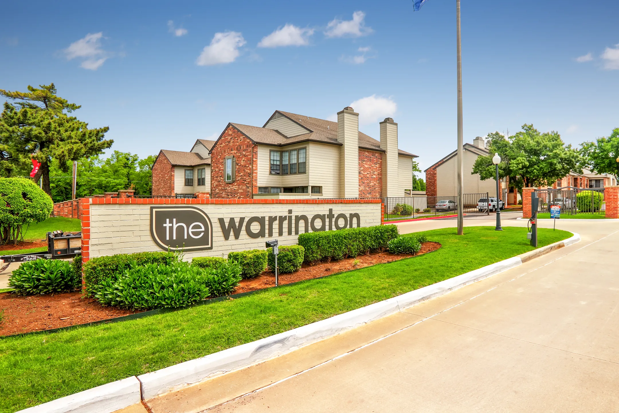 Community Signage - The Warrington - Oklahoma City, OK