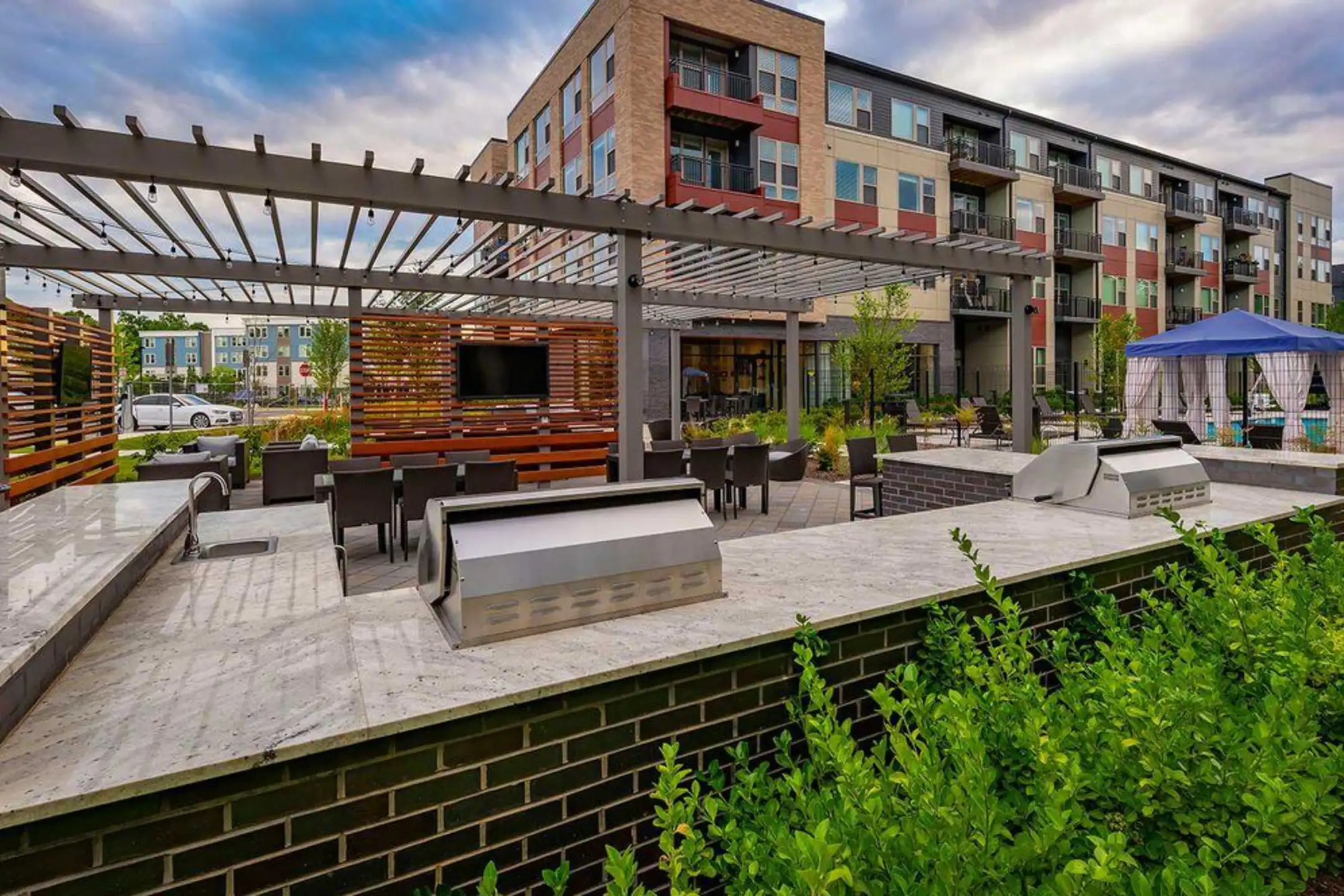 Avalon Arundel Crossing 820 Concorde Circle Linthicum Heights, MD