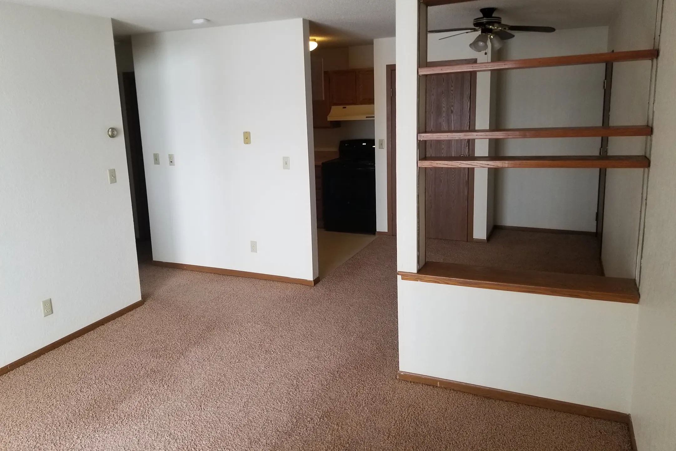 Park Manor & Village Apartments Apartments Devils Lake, ND 58301