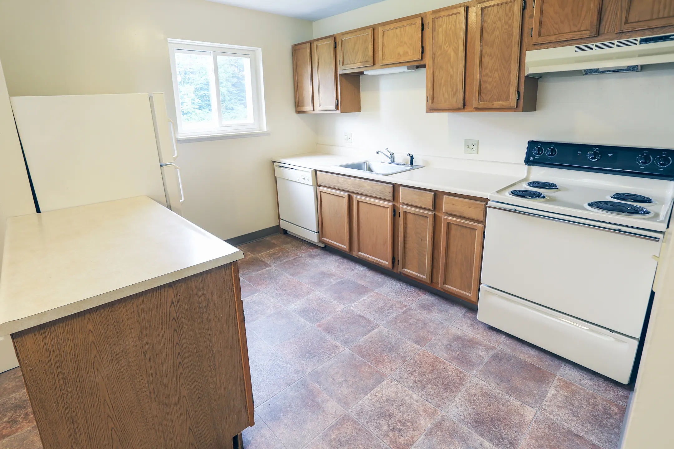 Chase Woods Manor Apartments Rochester, NY 14606