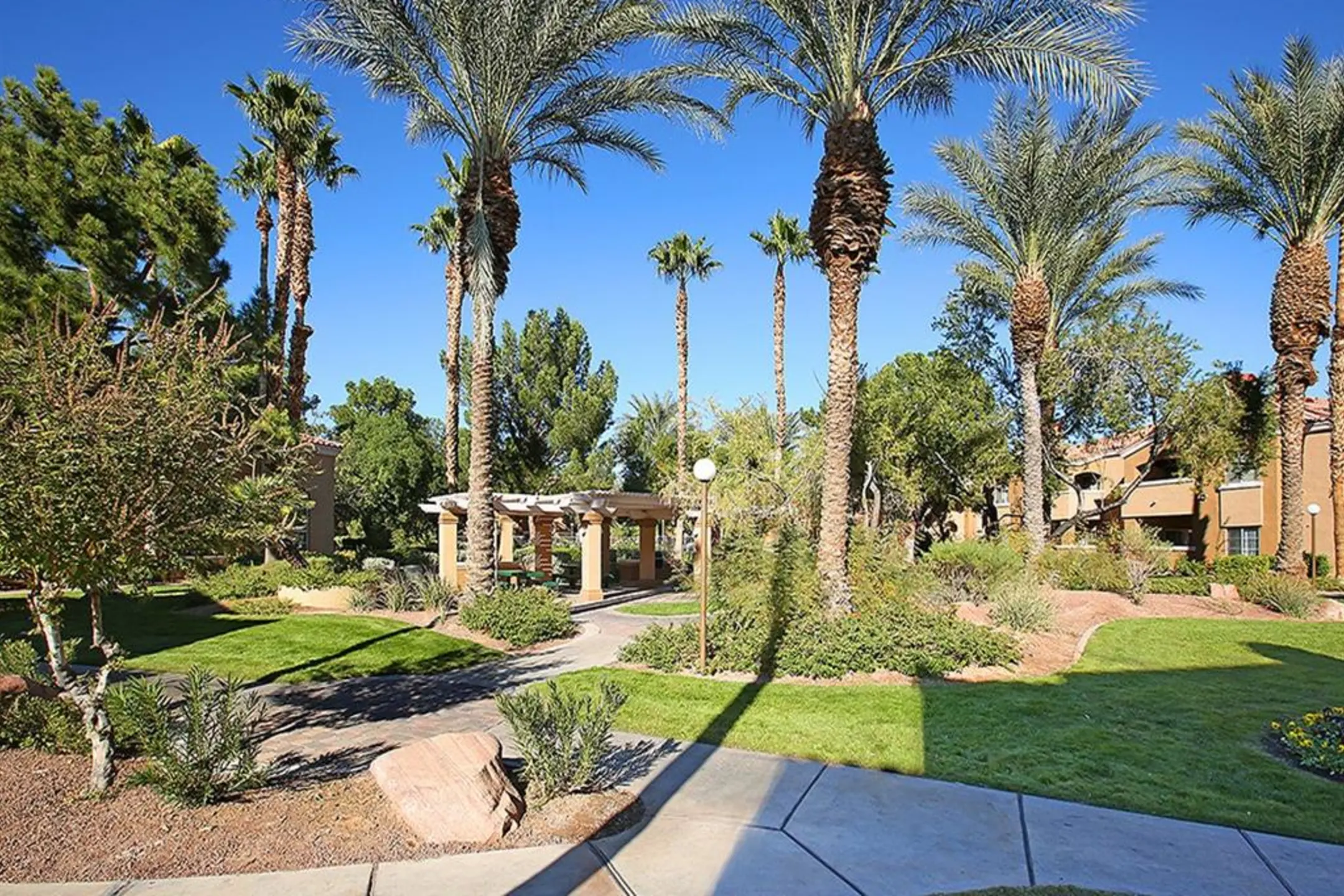 ARIUM Meadows Apartments - Las Vegas, NV 89121