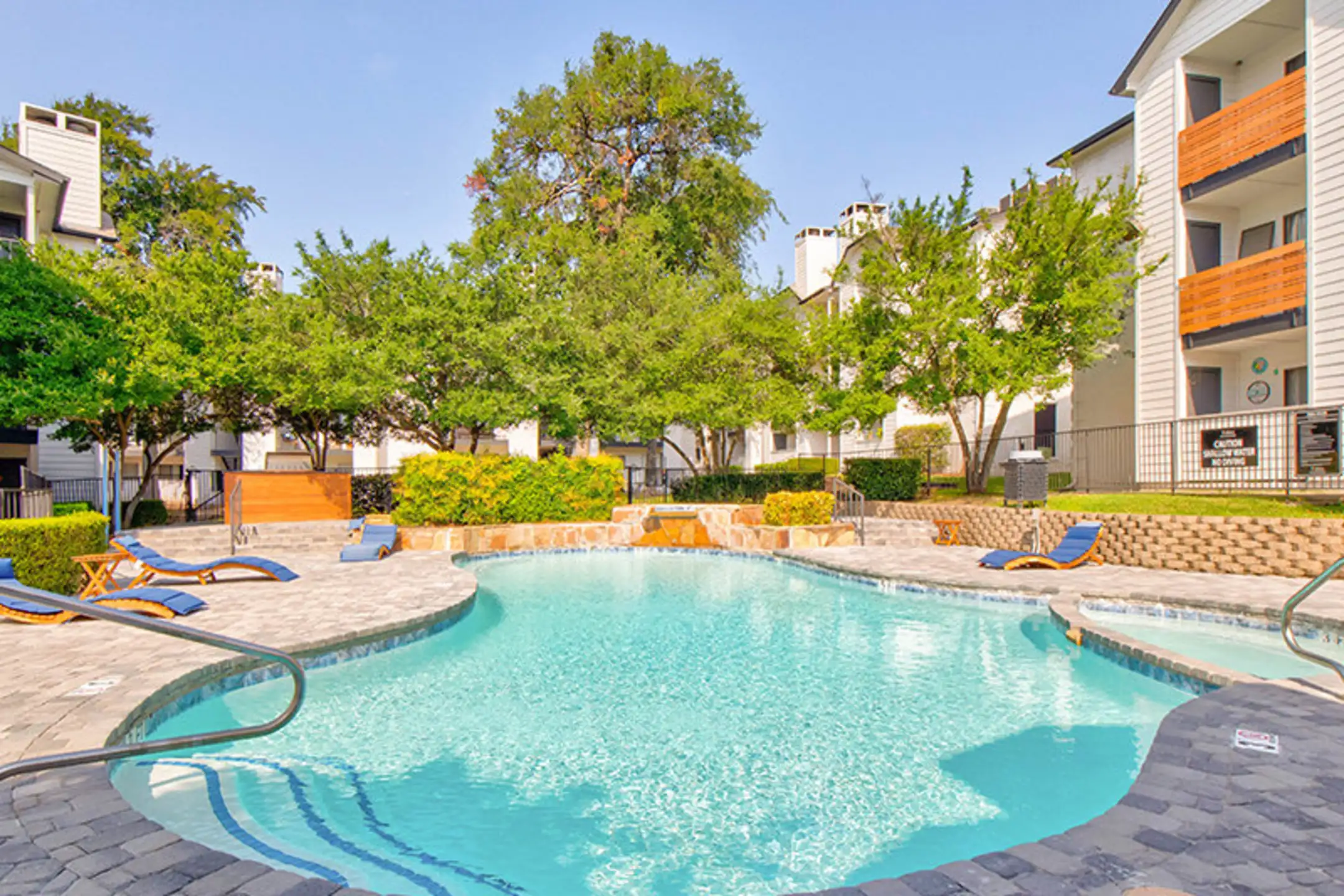 Villas on Rosemeade West Apartments Dallas, TX 75287