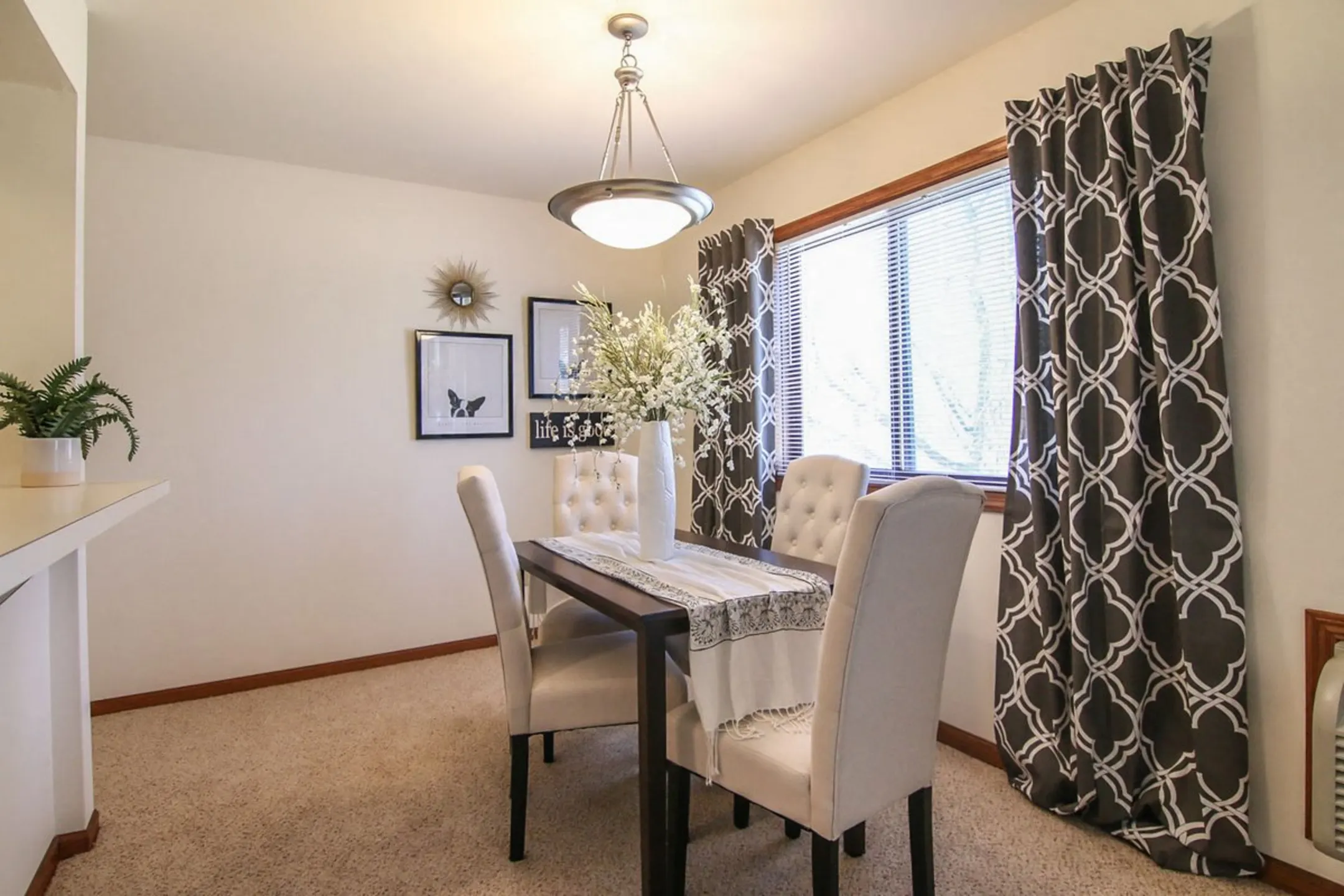 Cedar Ridge Apartments Madison, WI 53704