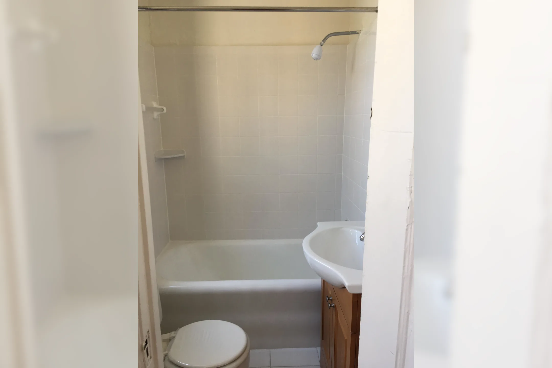 Bathroom - Chancellor Apartments - Philadelphia, PA