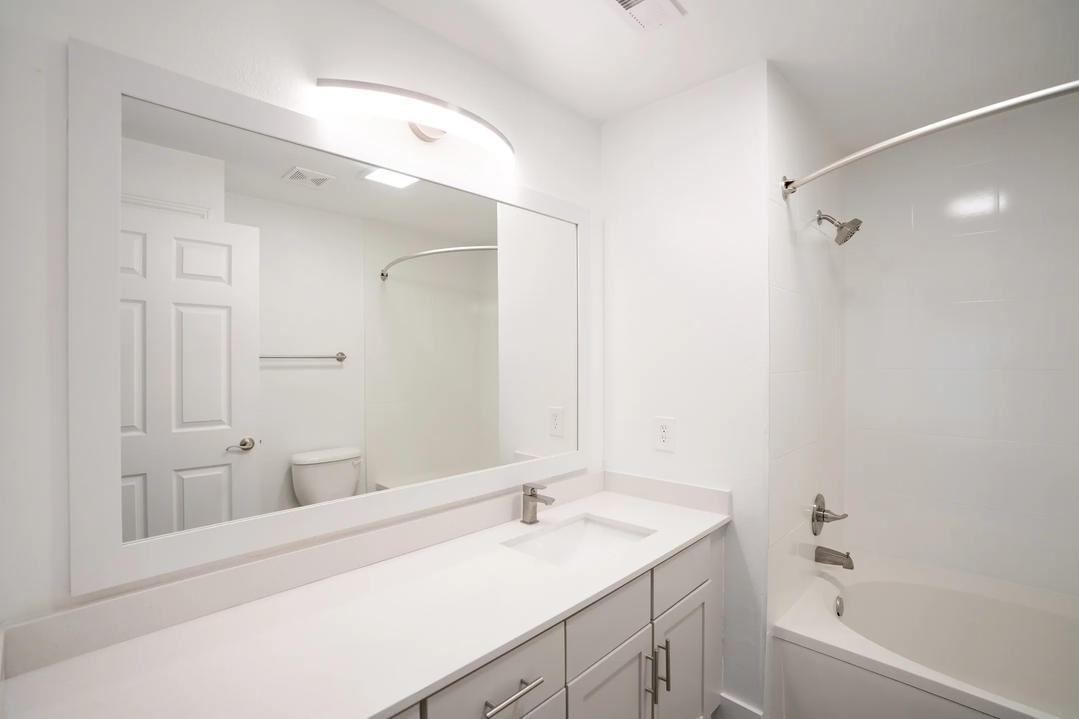 Bathroom - Charleston Court - Sandy Springs, GA