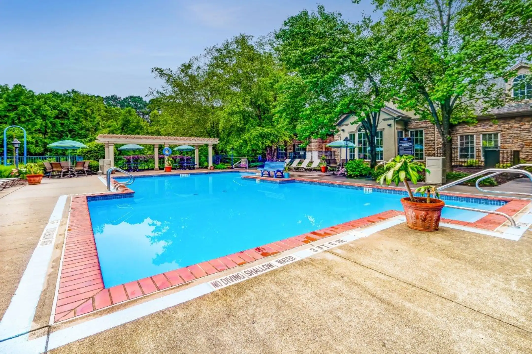 Highlands of Montour Run Apartments Coraopolis, PA 15108