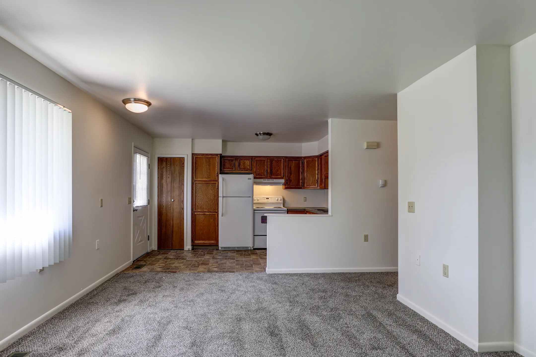 Hazel Park Apartments 560 Dover St Apt 3 Mount Morris, MI