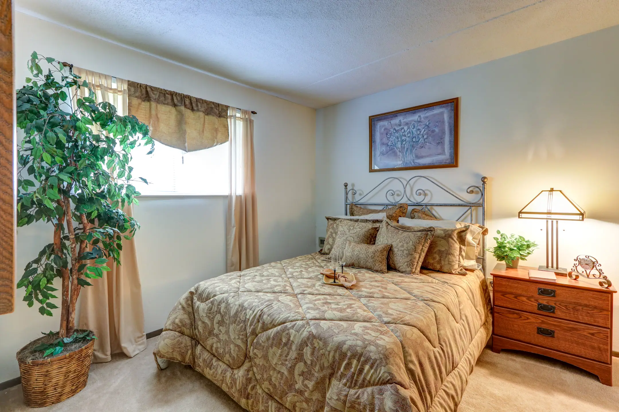 Bedford Green Apartments Apartments Bedford, OH 44146