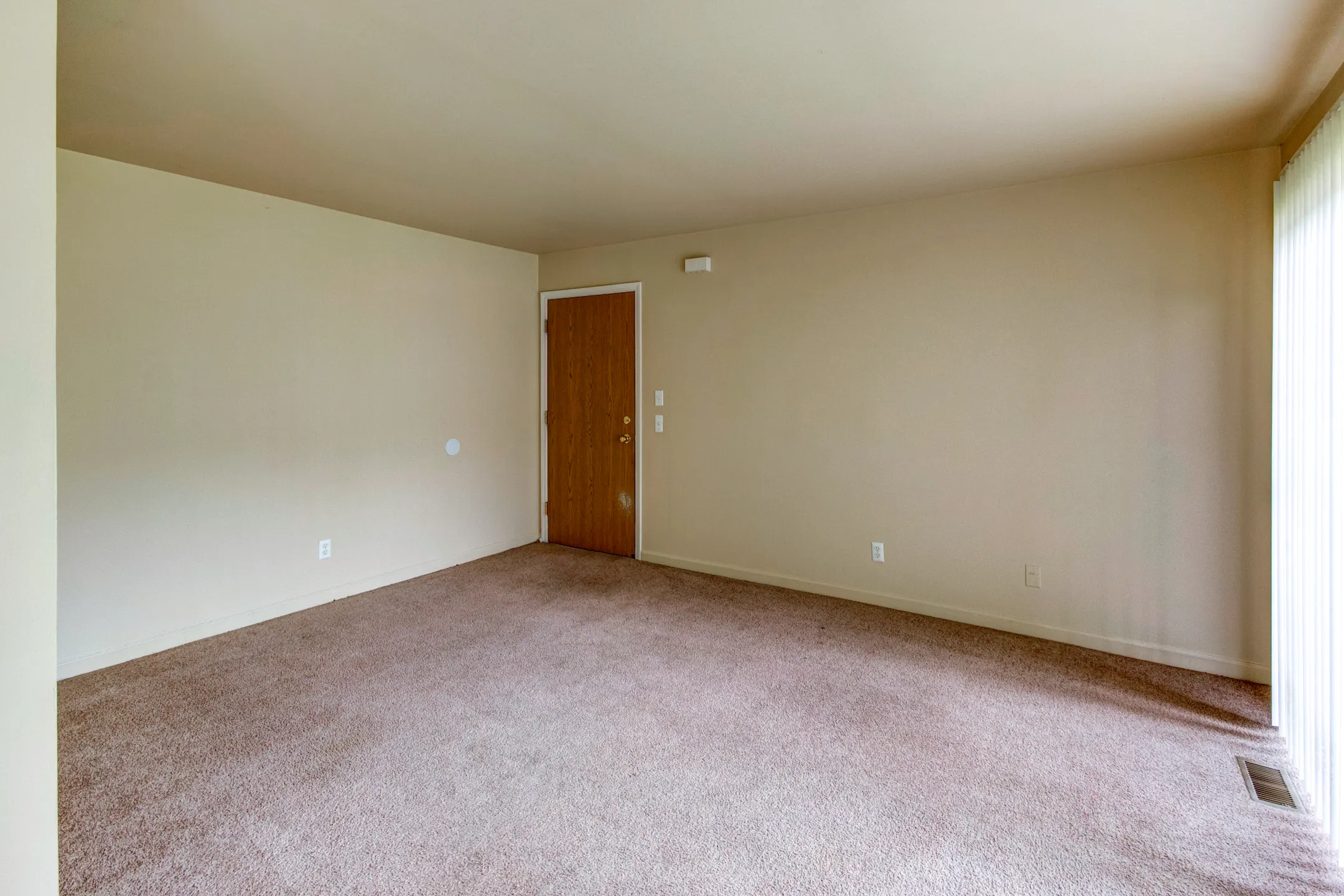 Pleasantview Manor Apartments Apartments Fraser, MI 48026